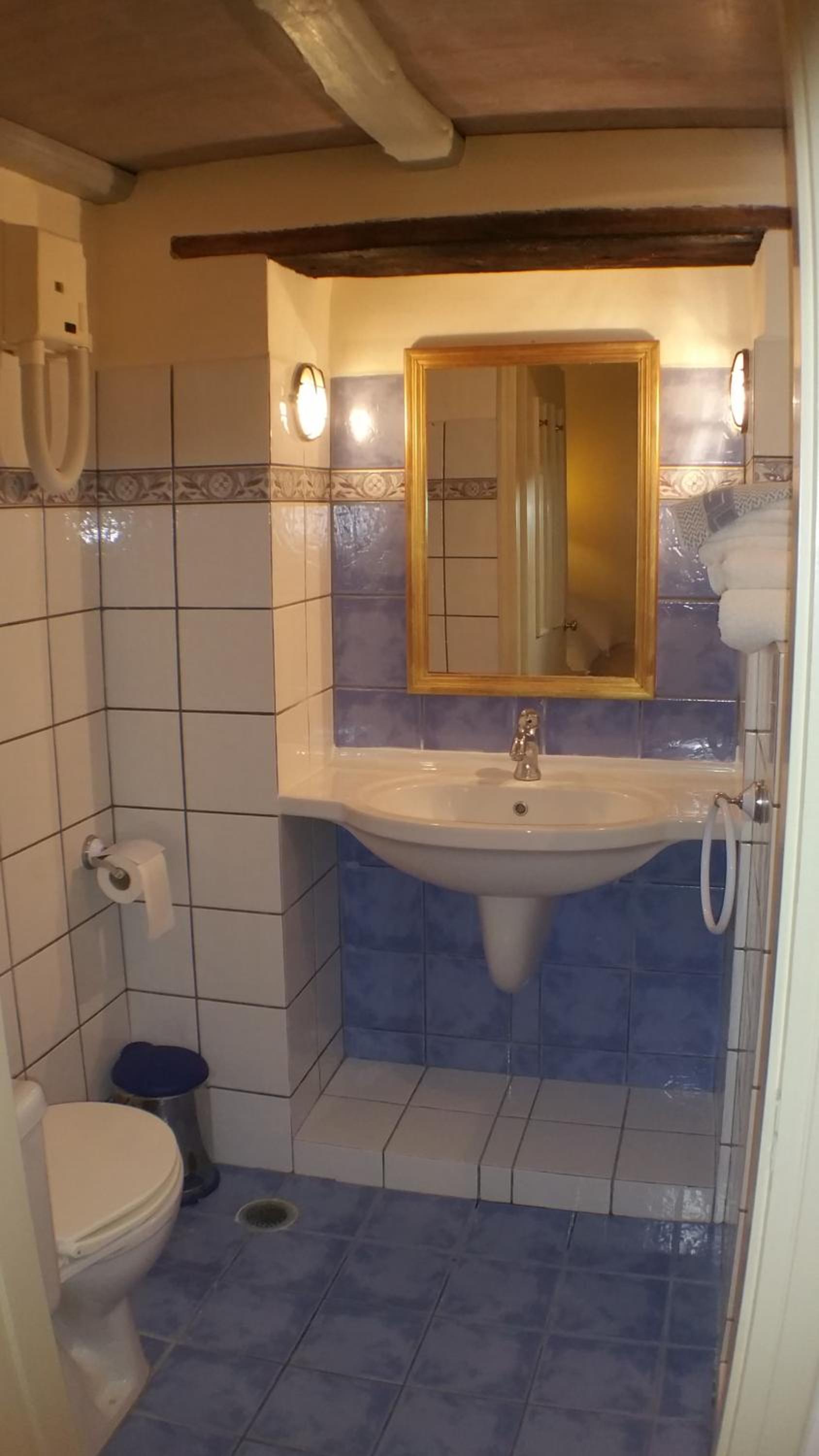 Double Room with Sea View - Photo 2