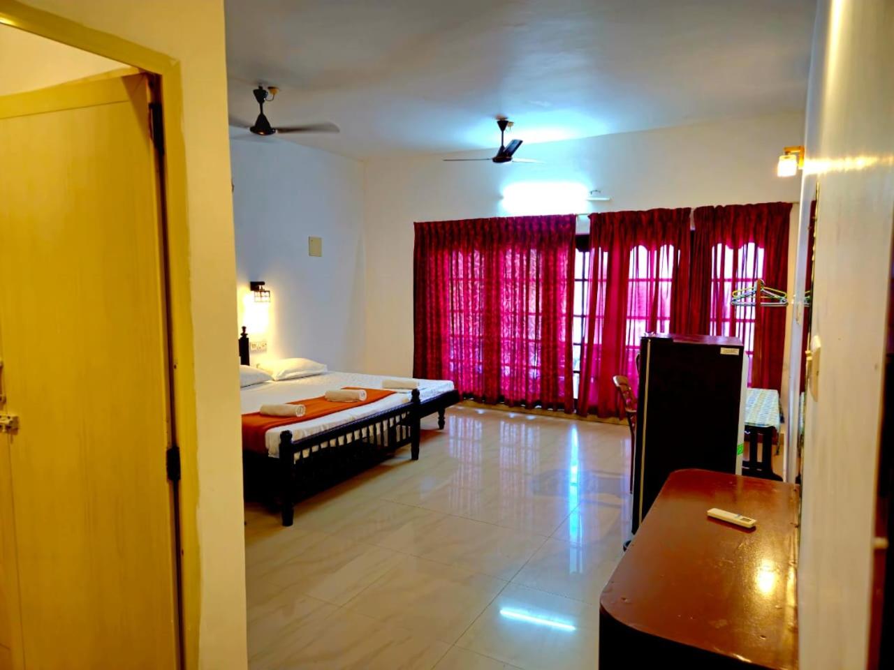 King Suite with Sea View - Photo 1