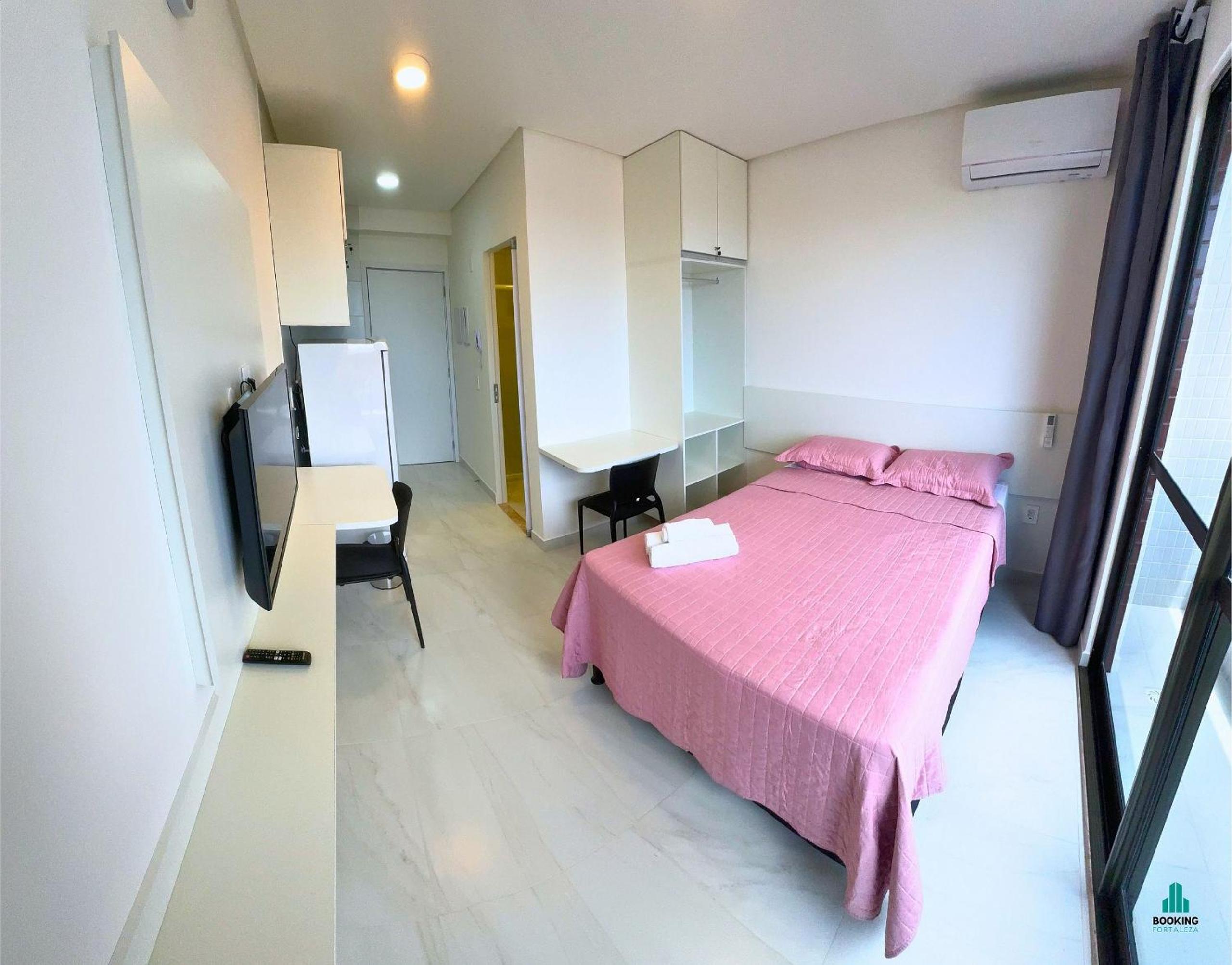 Studio Apartment photo 1