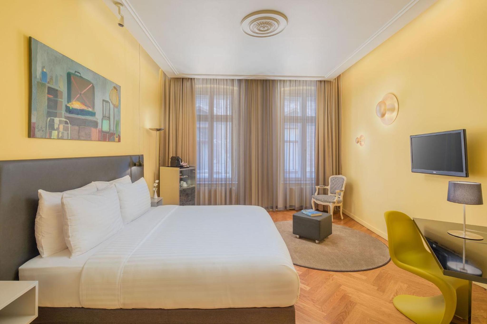 Double Room - Photo 2