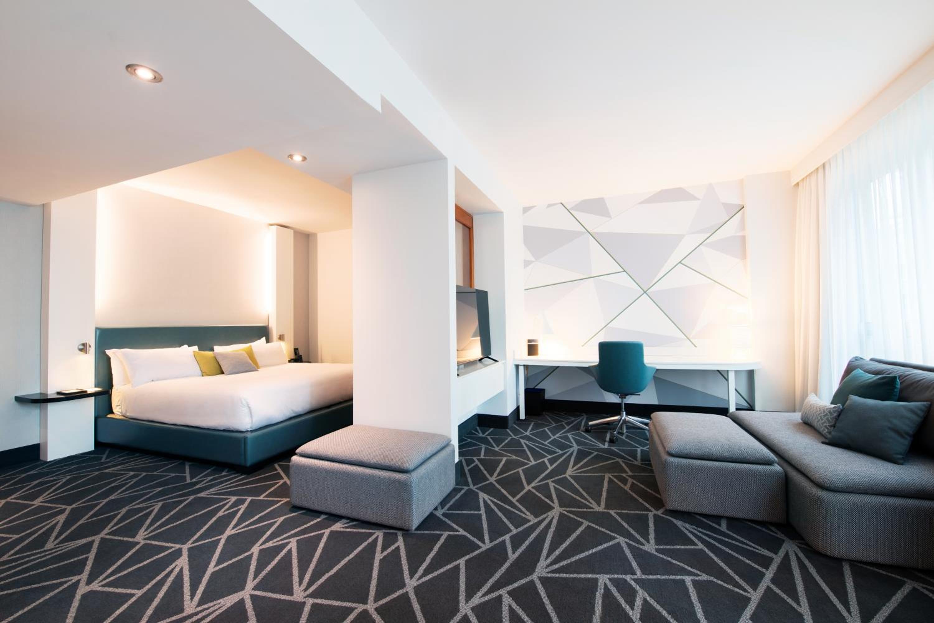 Premium Loft Suite - Photo 2