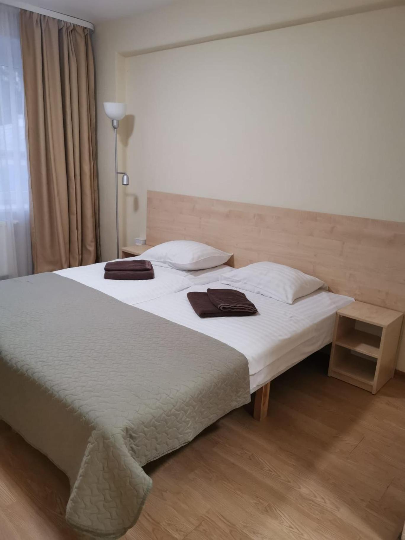 Standard Twin Room - Photo 6