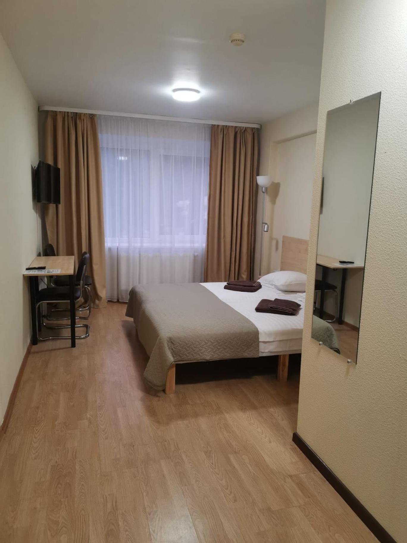 Standard Twin Room - Photo 1