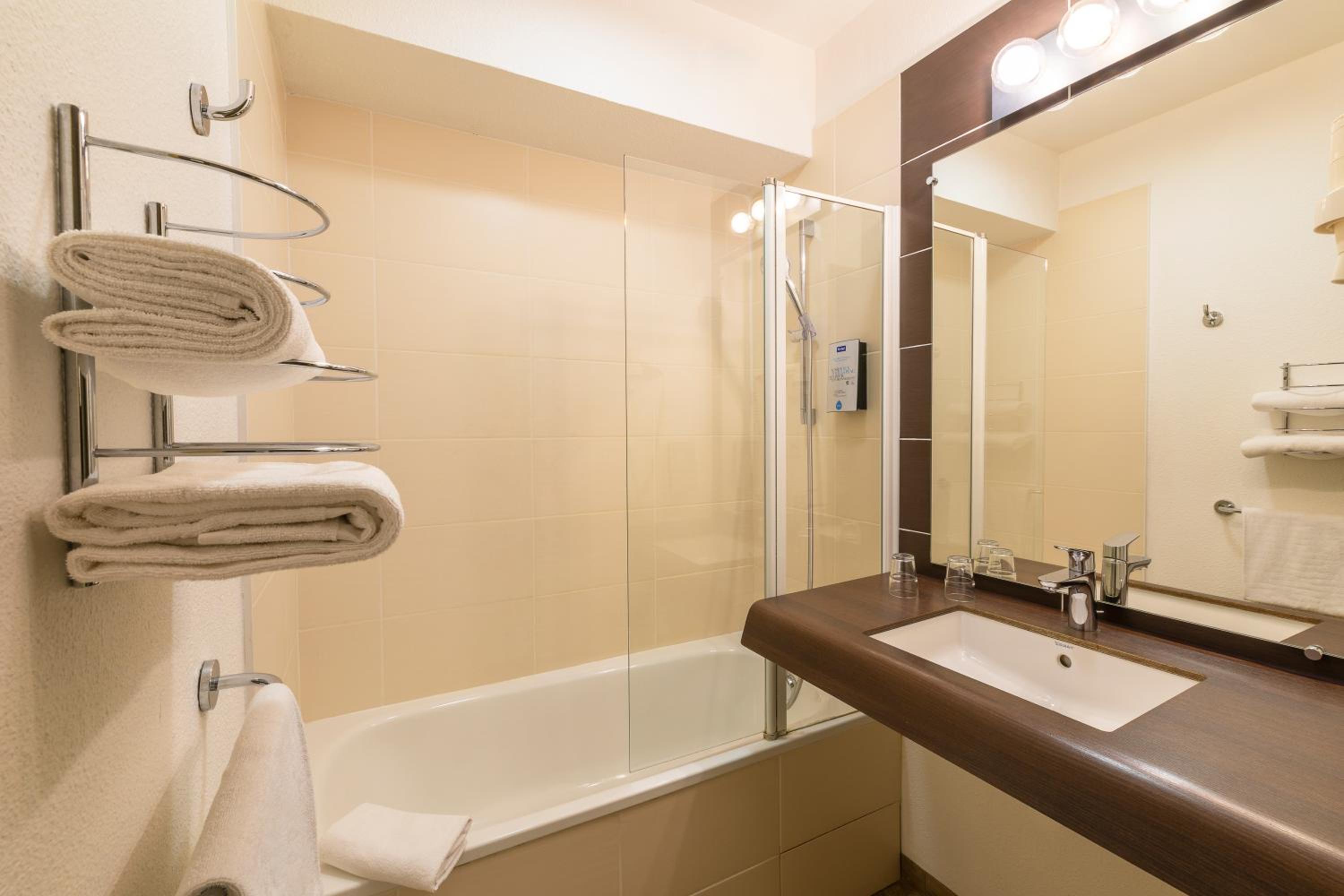 Standard Double Room - Photo 3