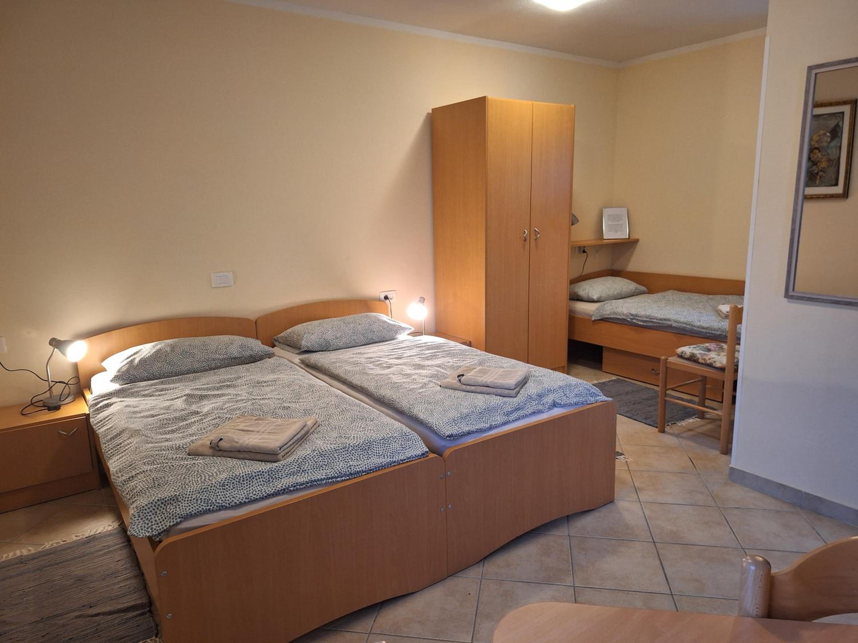 Standard Triple Room photo 2