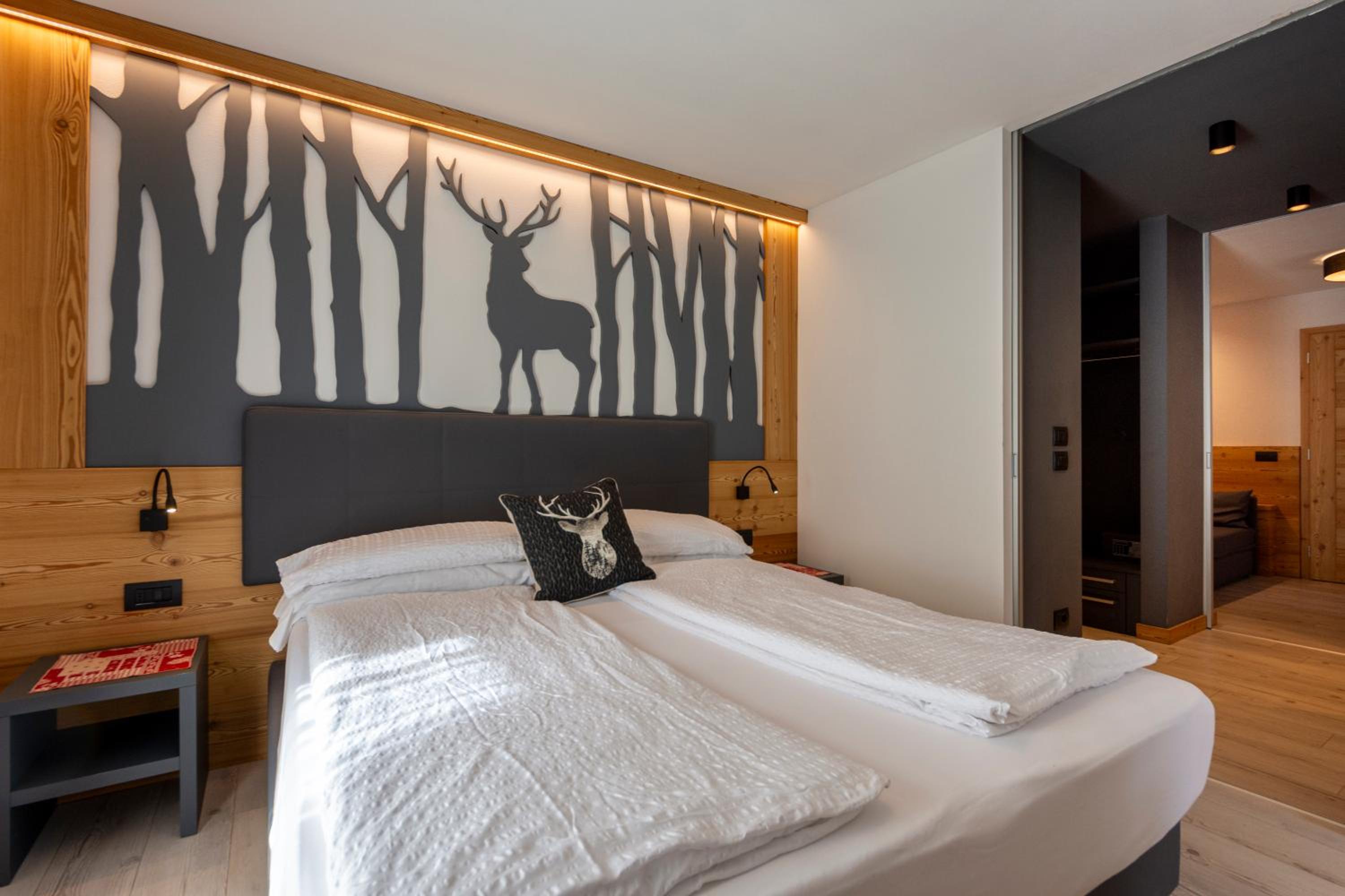 Superior Double or Twin Room with Mountain View - Annex photo 3