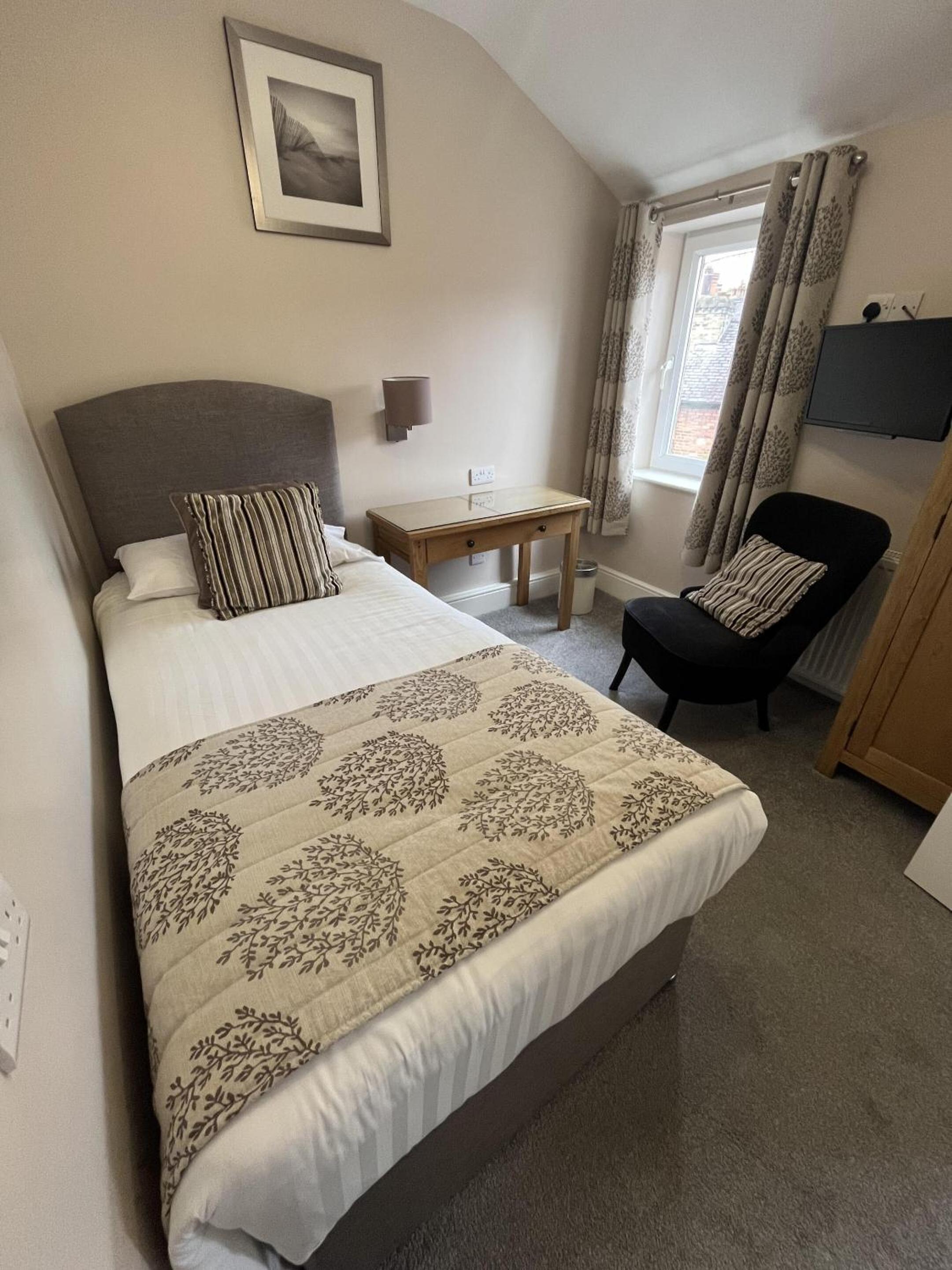 Single Room photo 3
