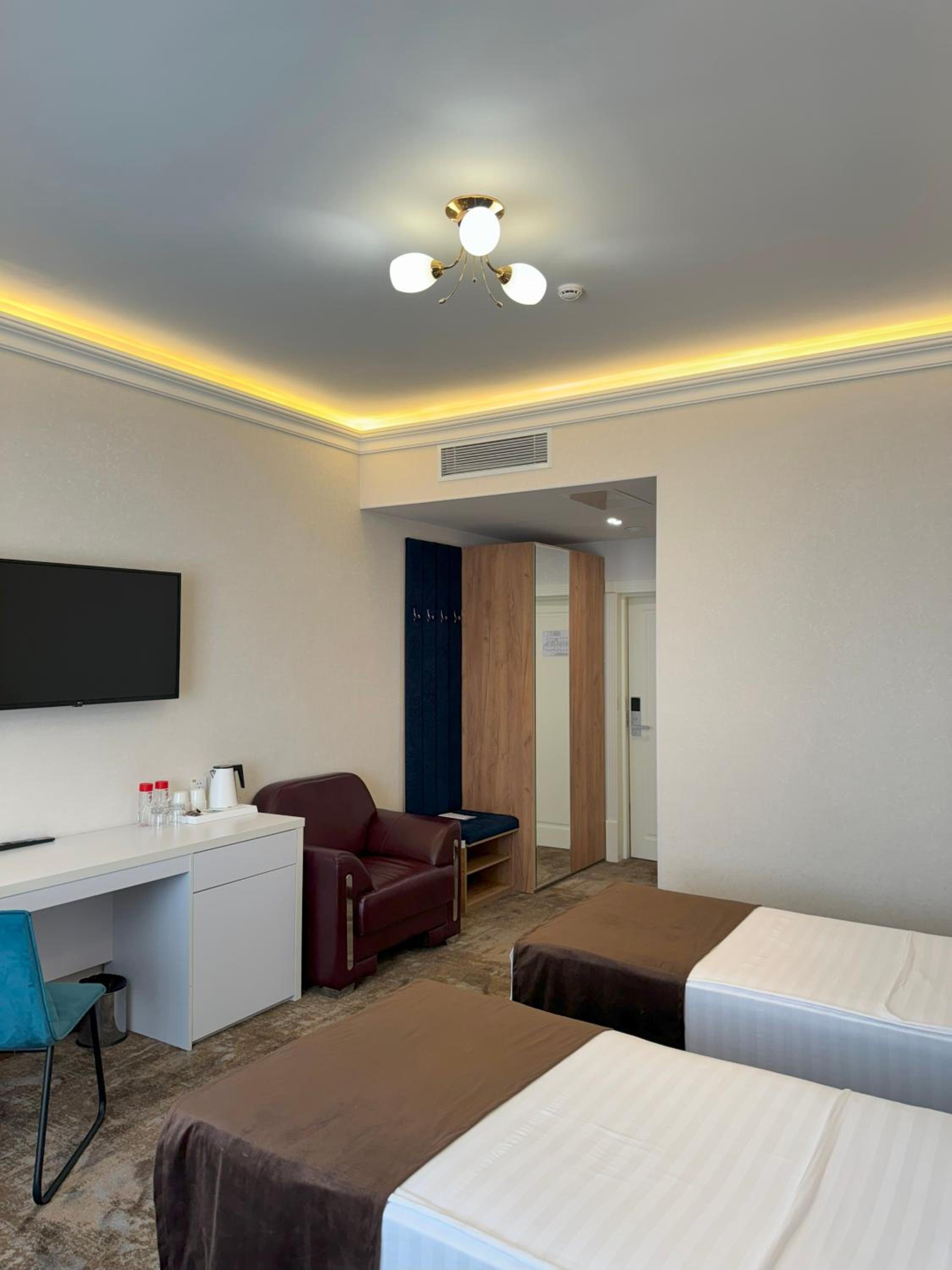 Twin Room with Balcony
