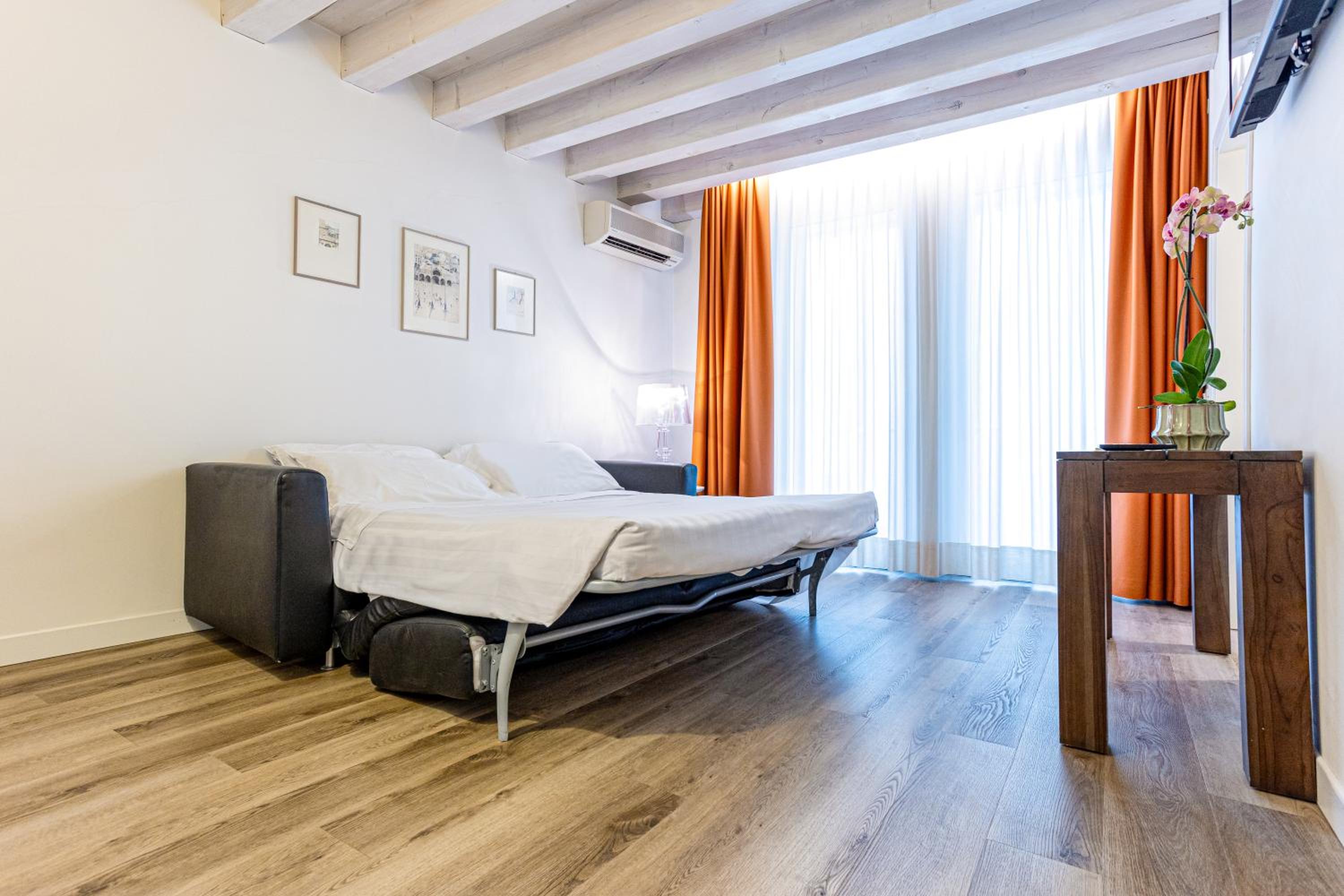 Two Connecting Double Rooms