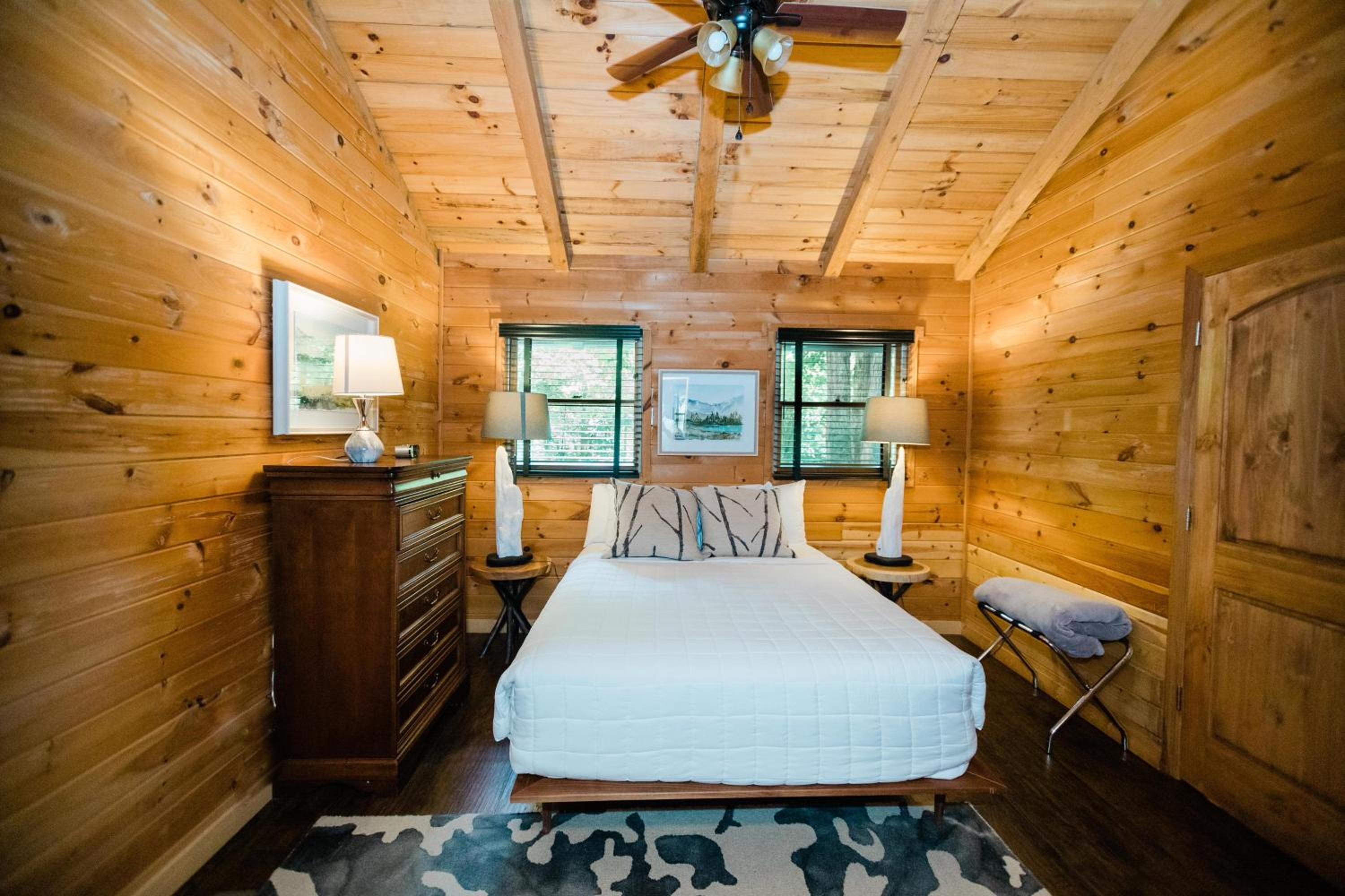 One-Bedroom House - Photo 4