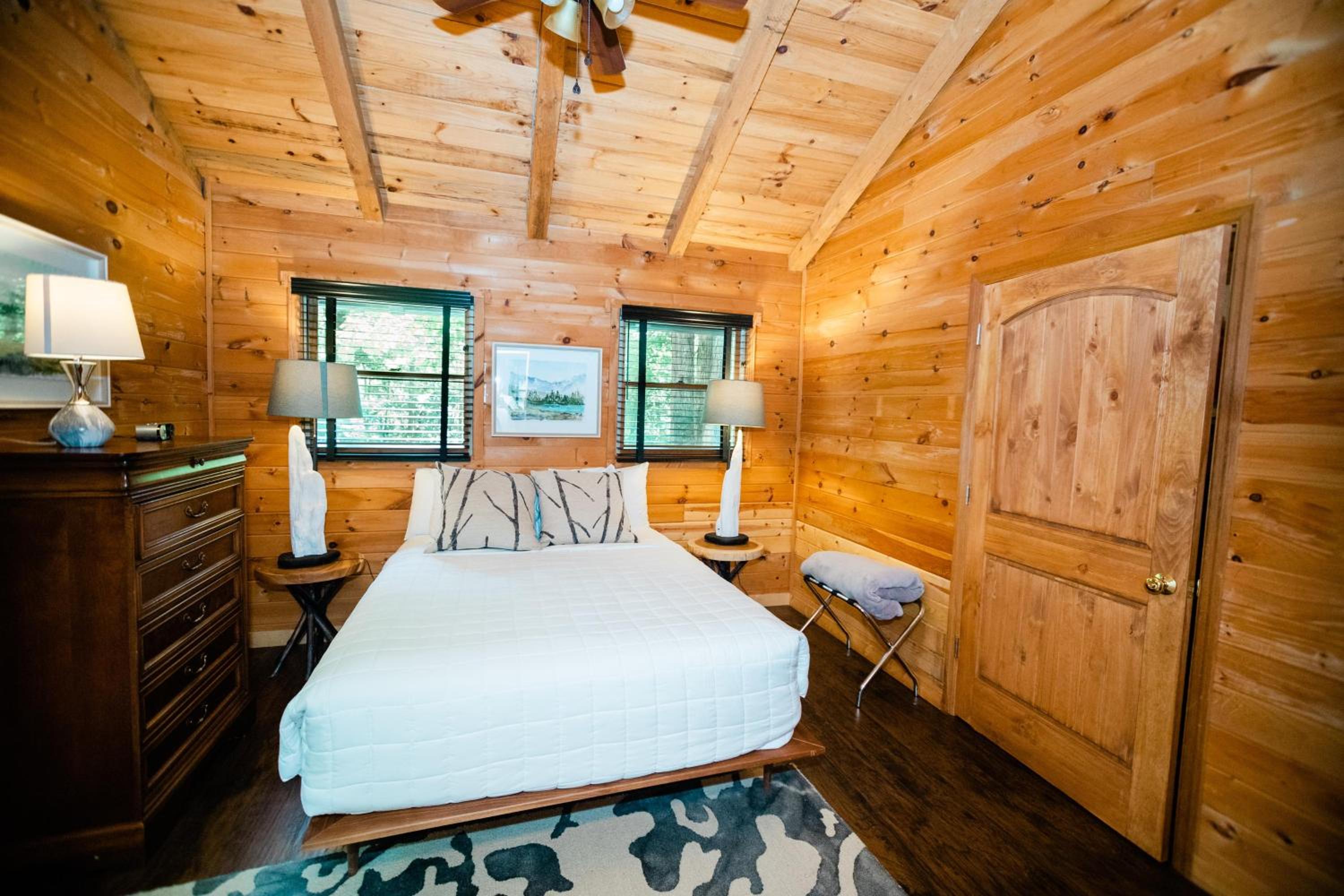 One-Bedroom House - Photo 5