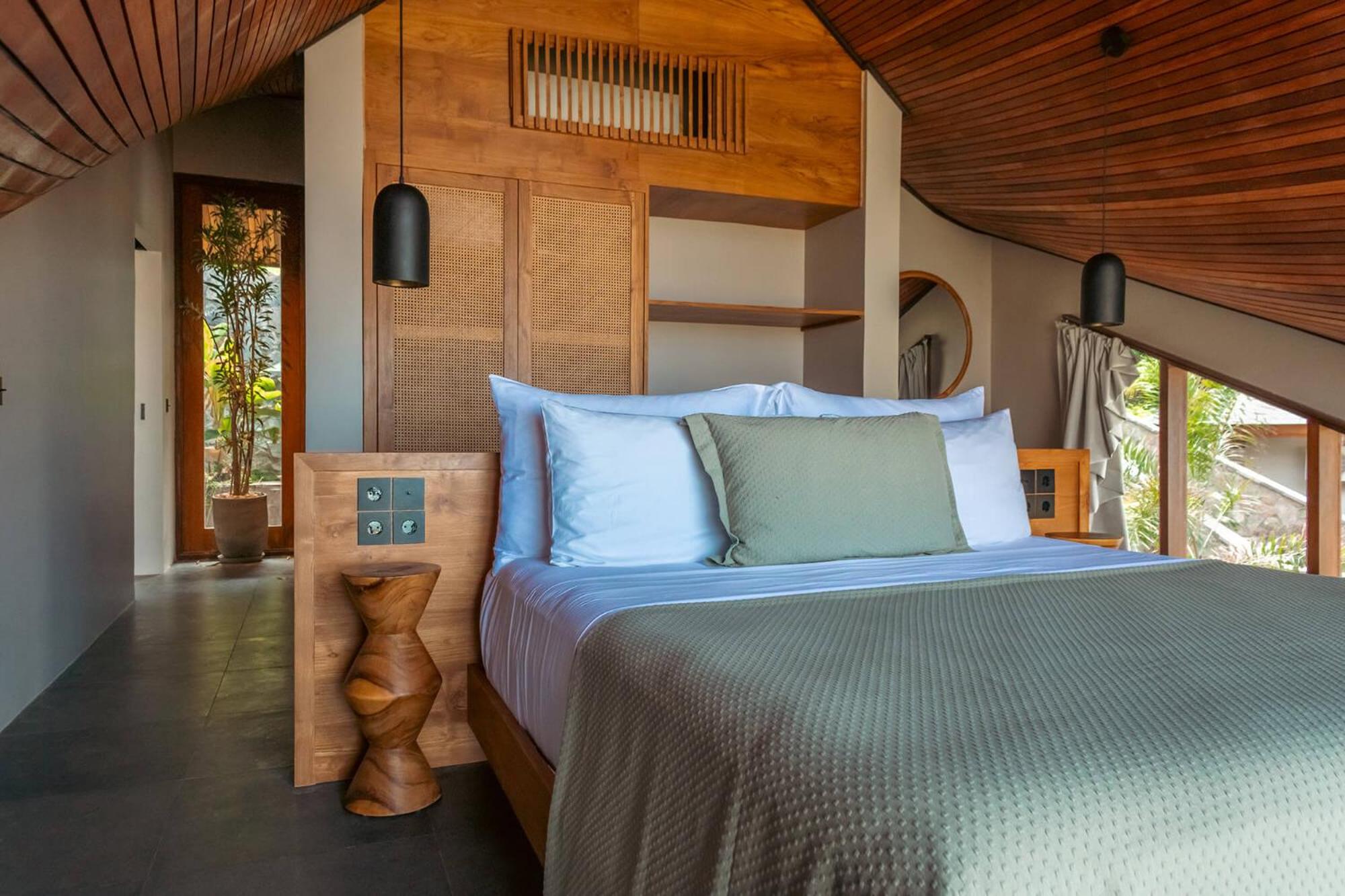 Five Bedroom Villa Nabu with Sea View - Photo 1
