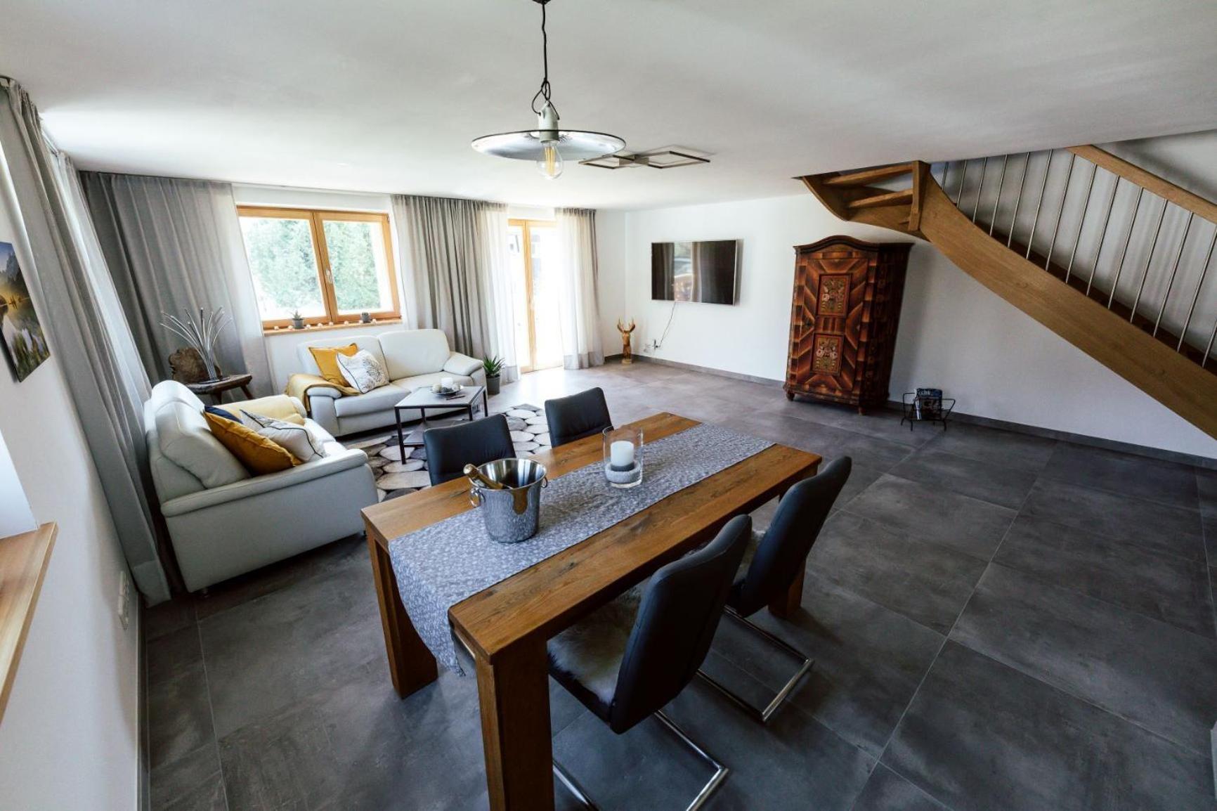 Three-Bedroom Chalet photo 1