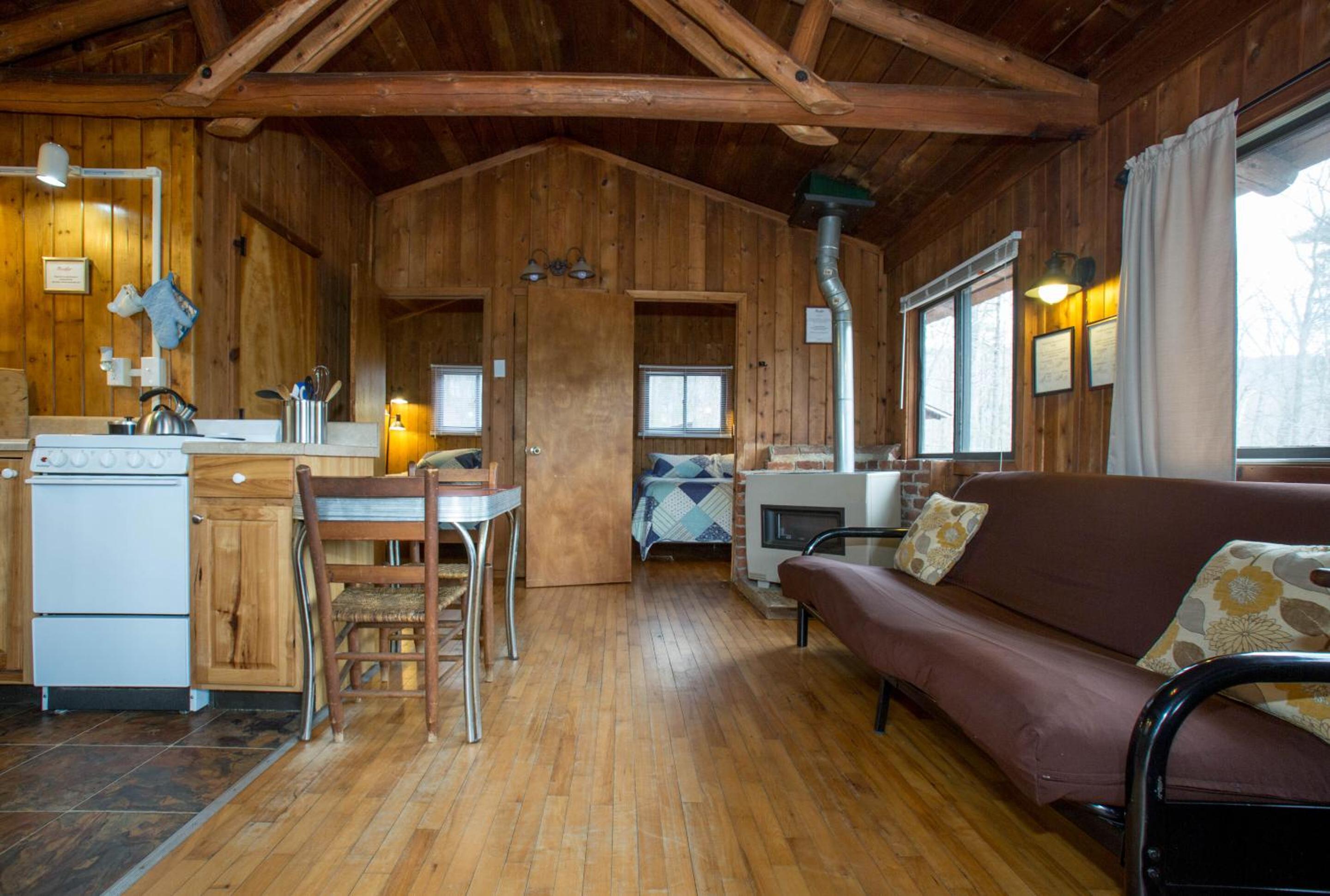 Two-Bedroom Cottage photo 2