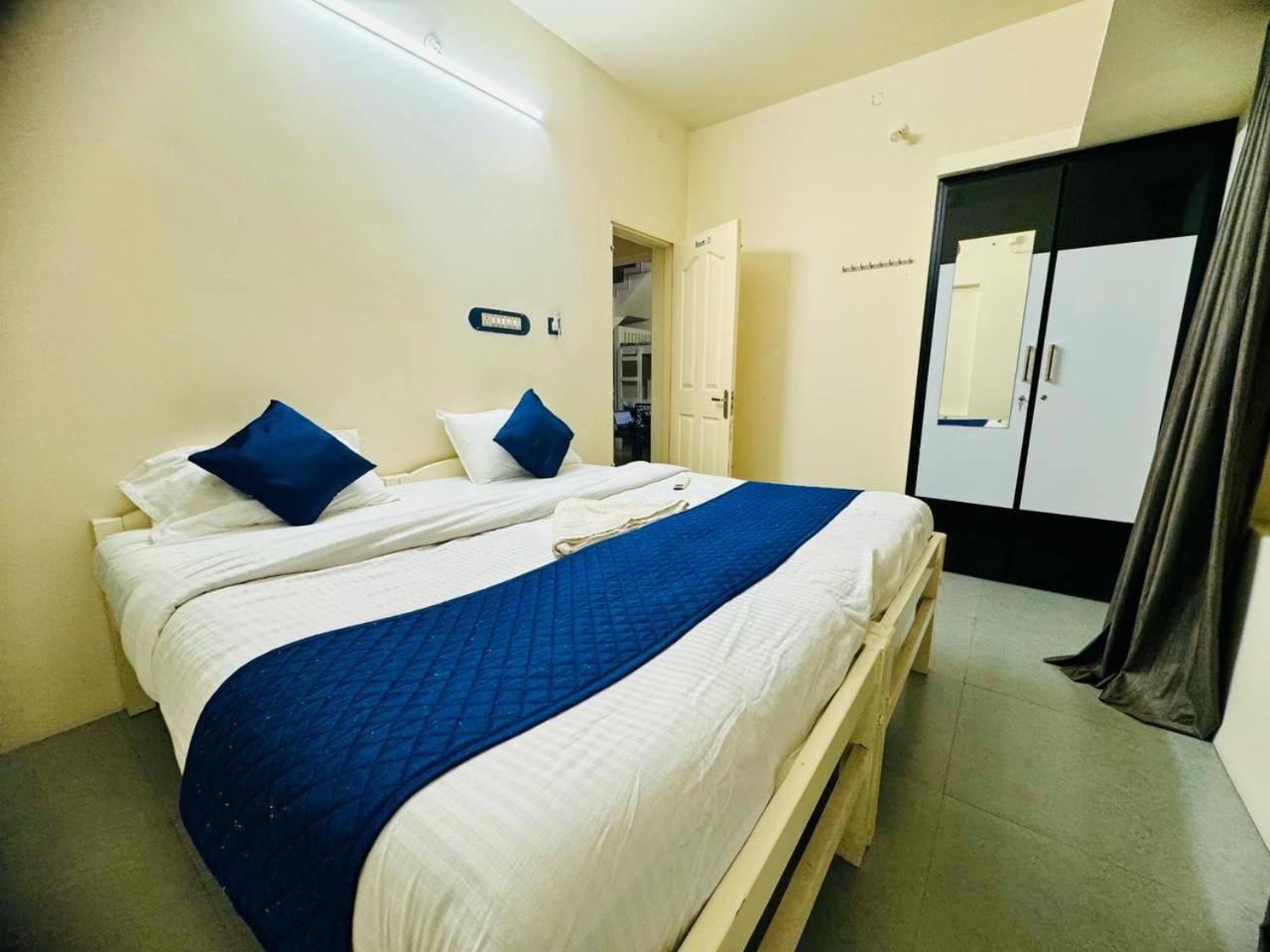 Budget Double Room photo 1
