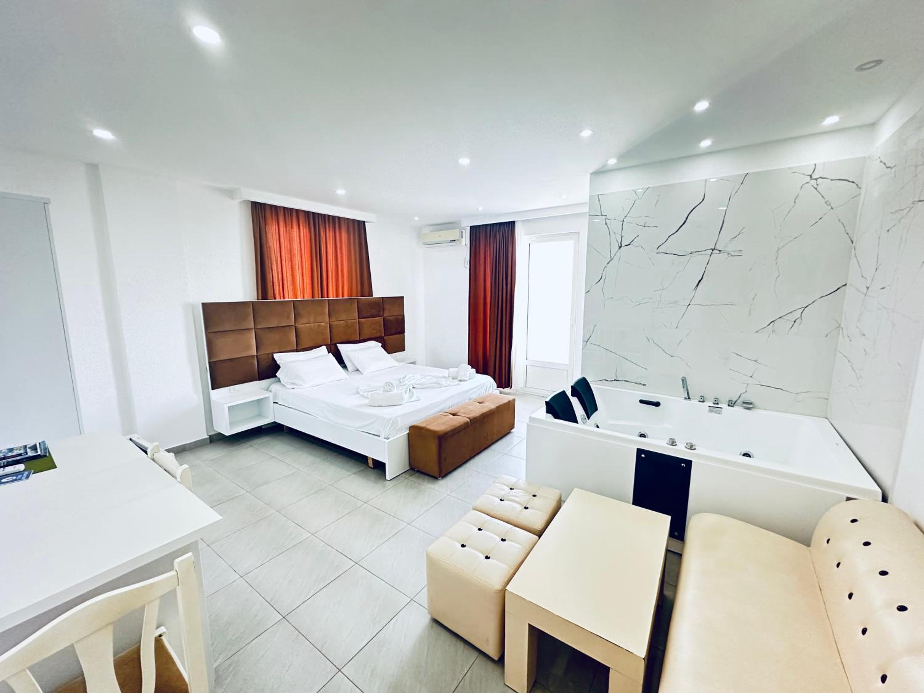 King Room with Spa Bath photo 1