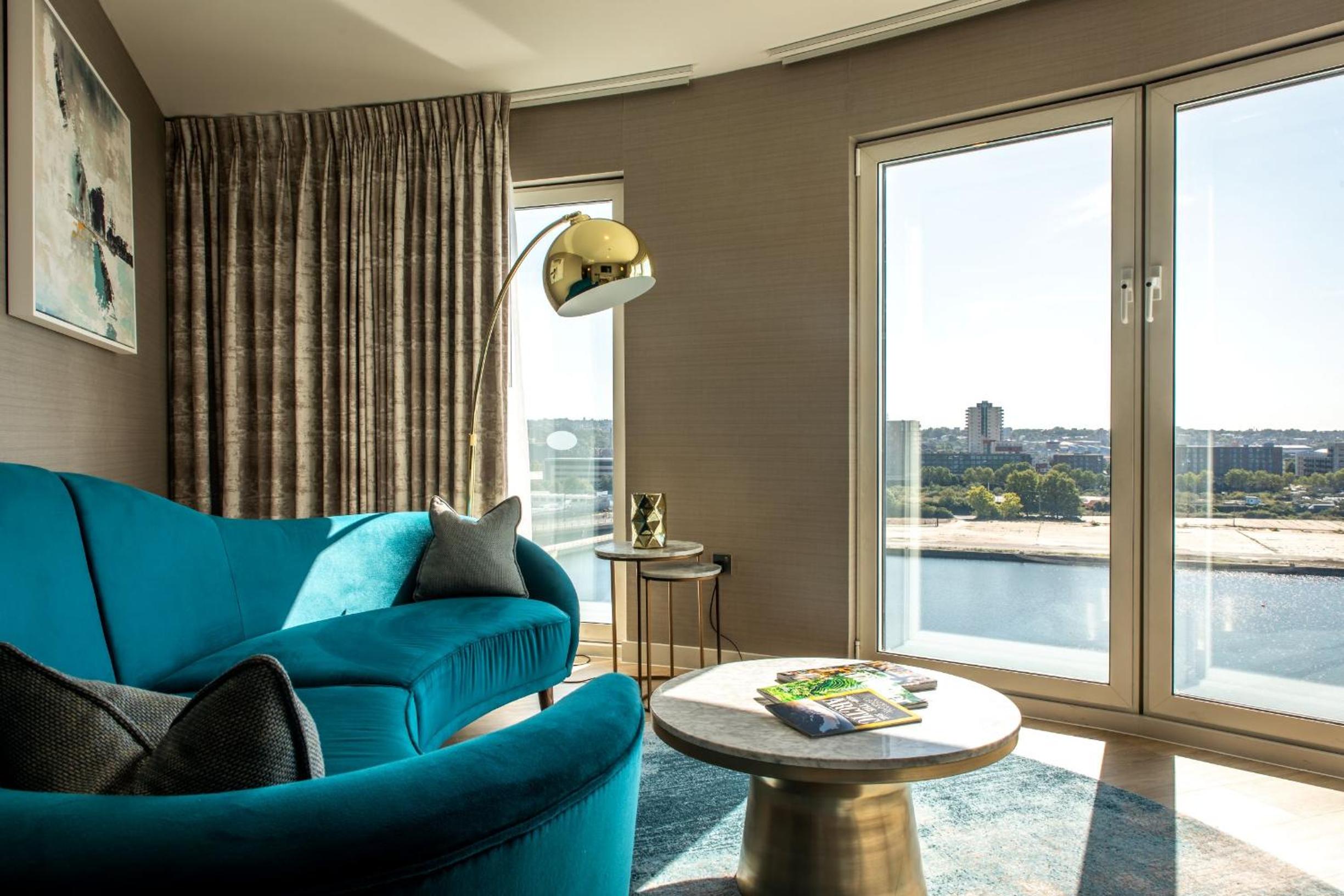 Deluxe One-Bedroom King Suite with View