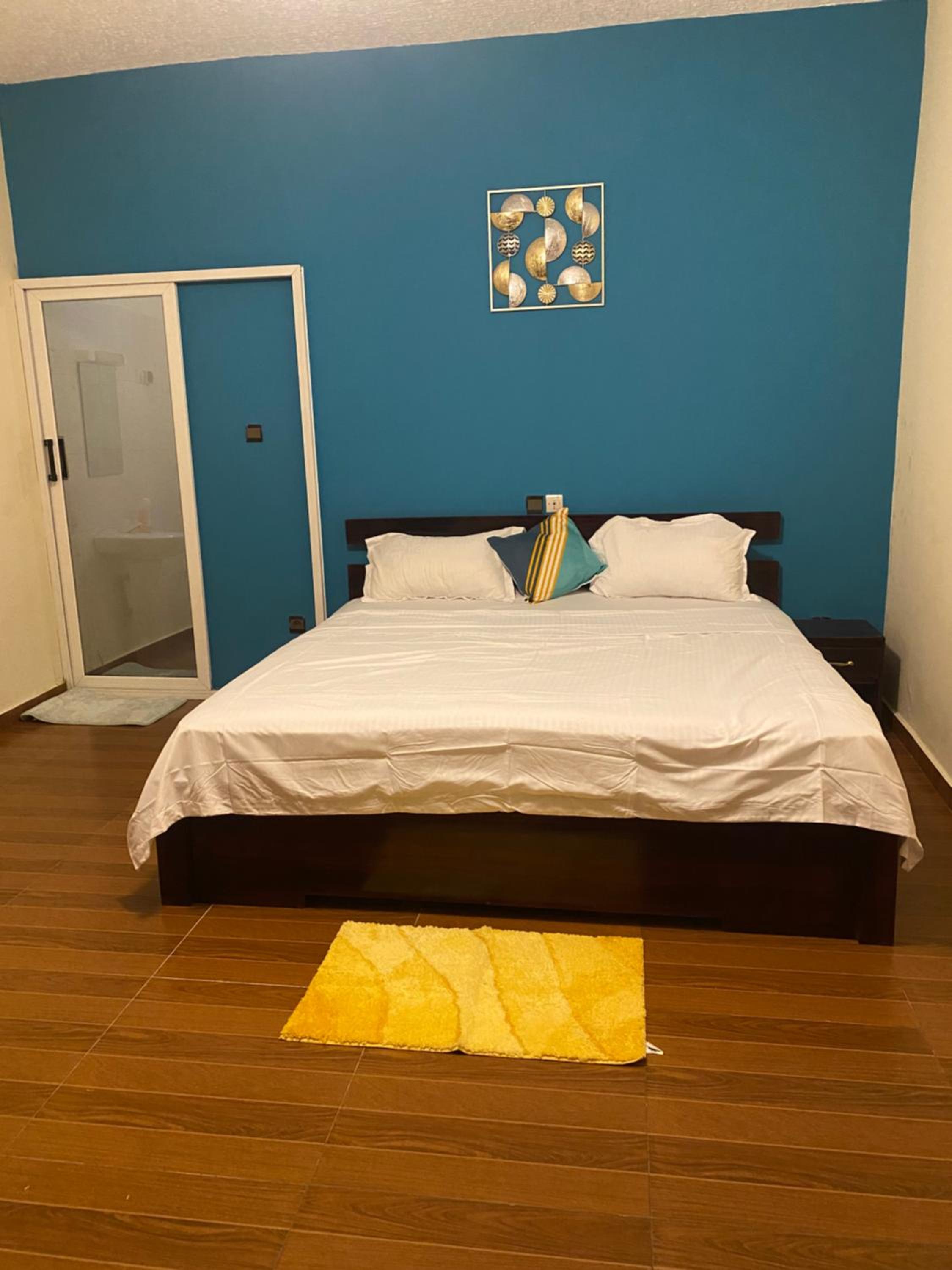 One-Bedroom Apartment photo 2