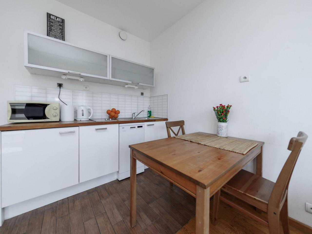 Studio Apartment - Photo 6