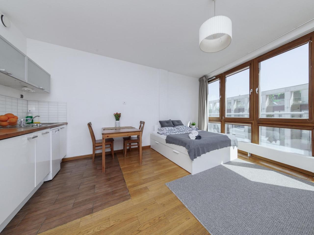 Studio Apartment - Photo 19