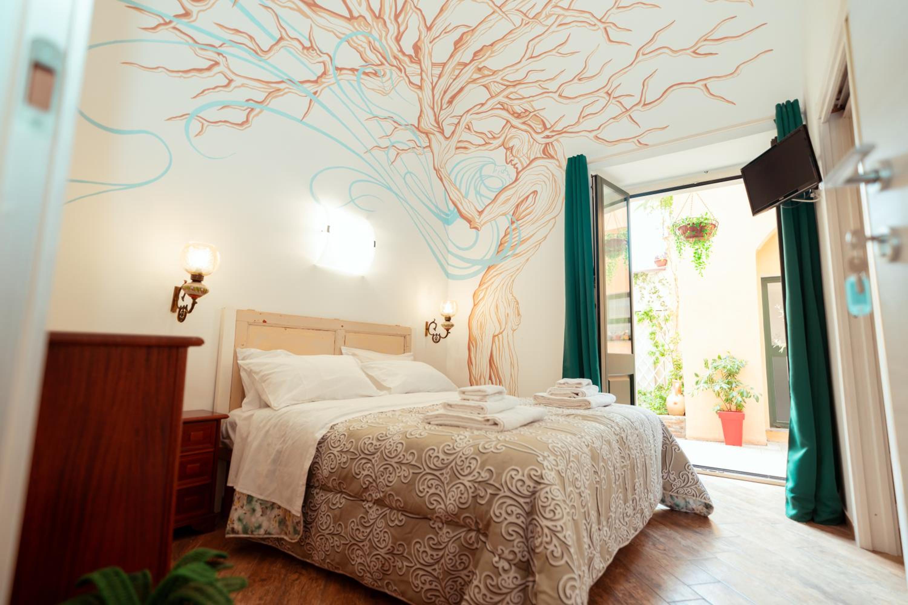 Superior King Room photo 1
