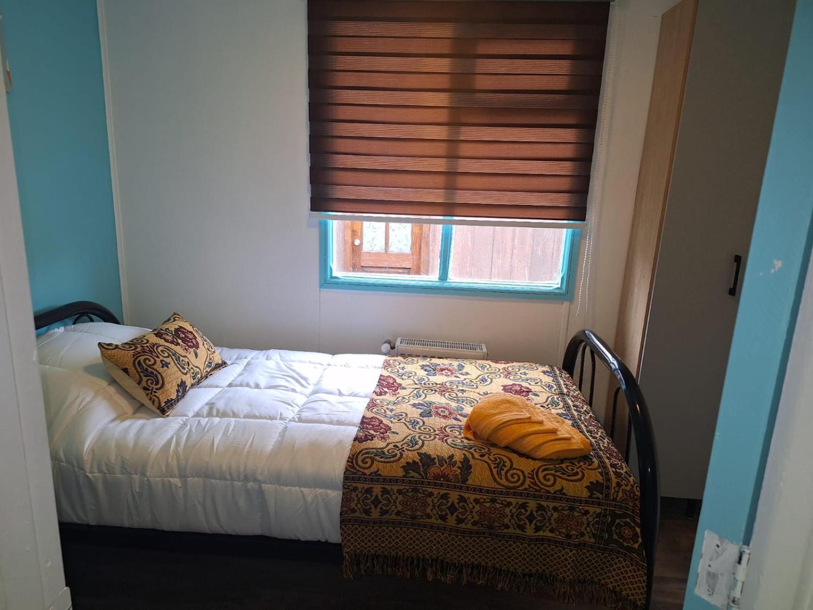 Standard Single Room with Shared Bathroom