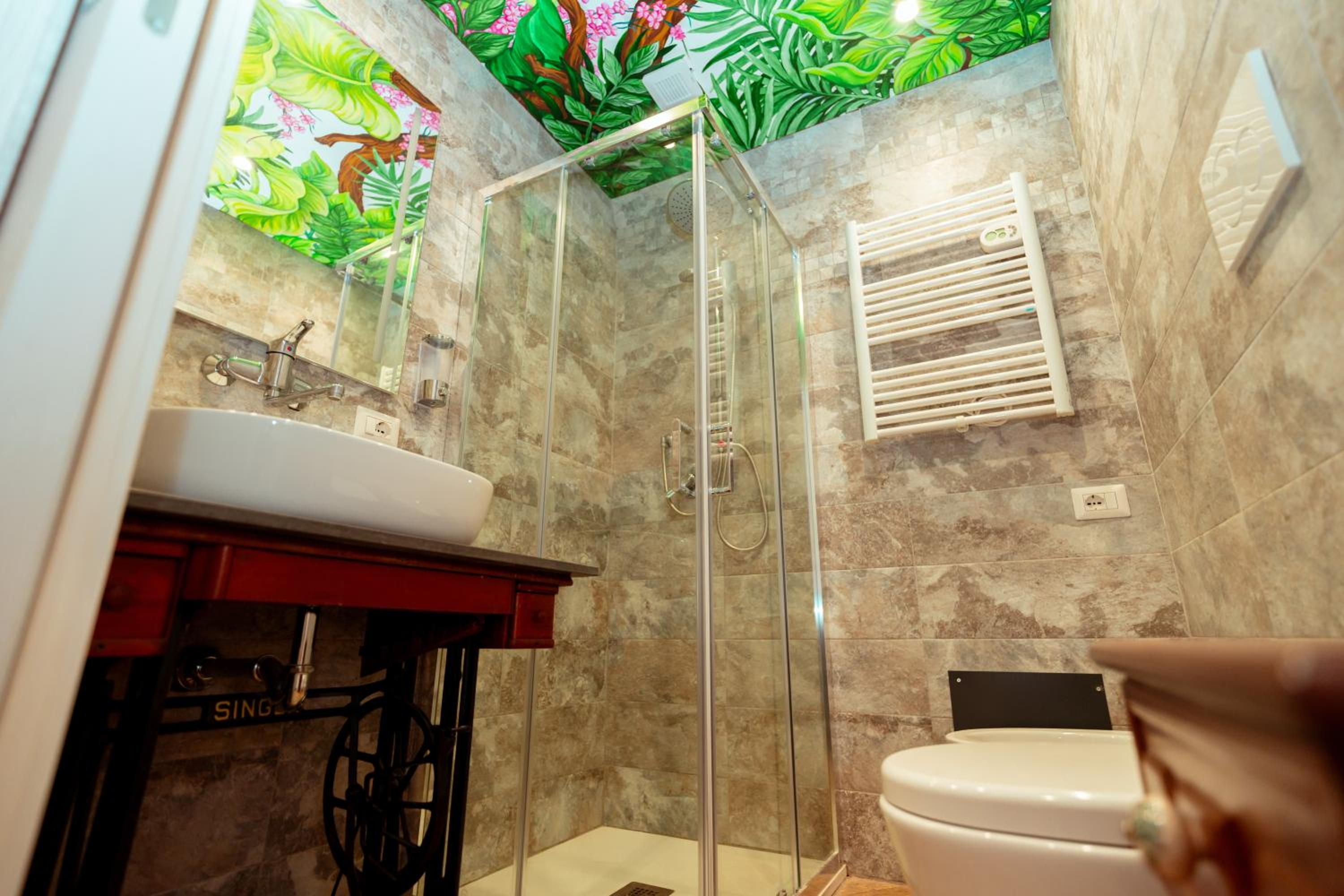 Double Room With Private Bathroom photo 3