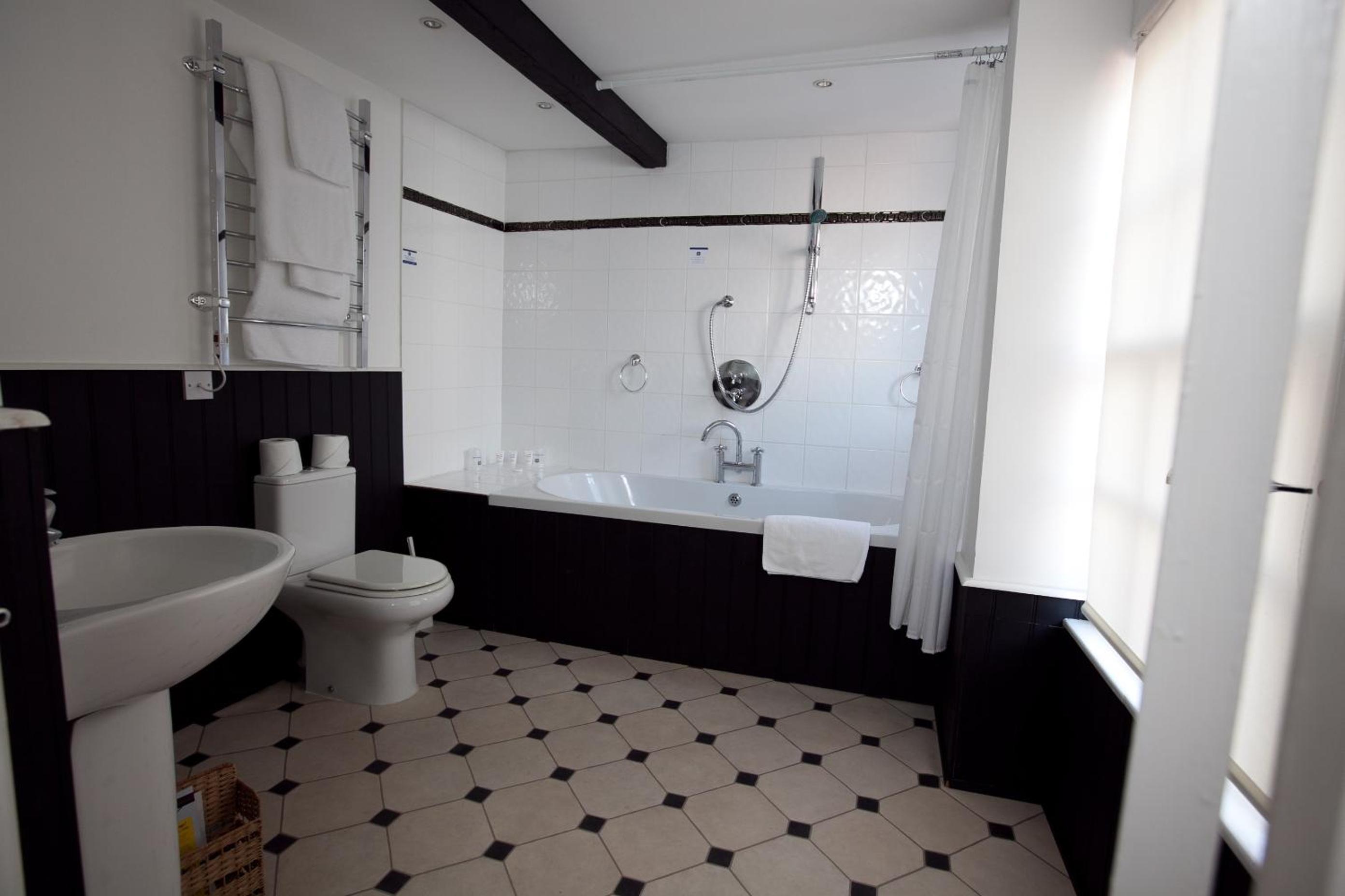 Deluxe Triple Room - Photo 2