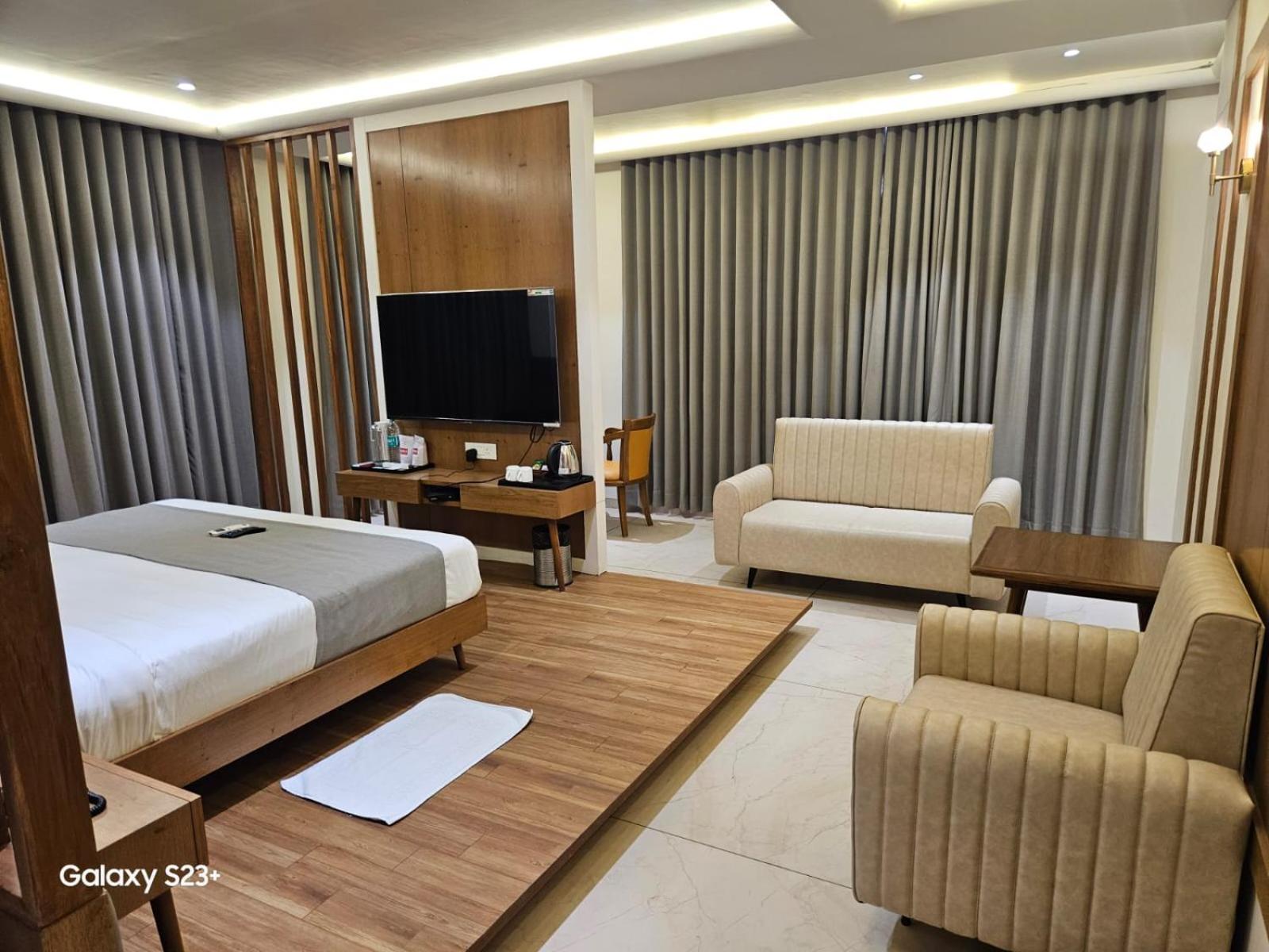 Executive Suite