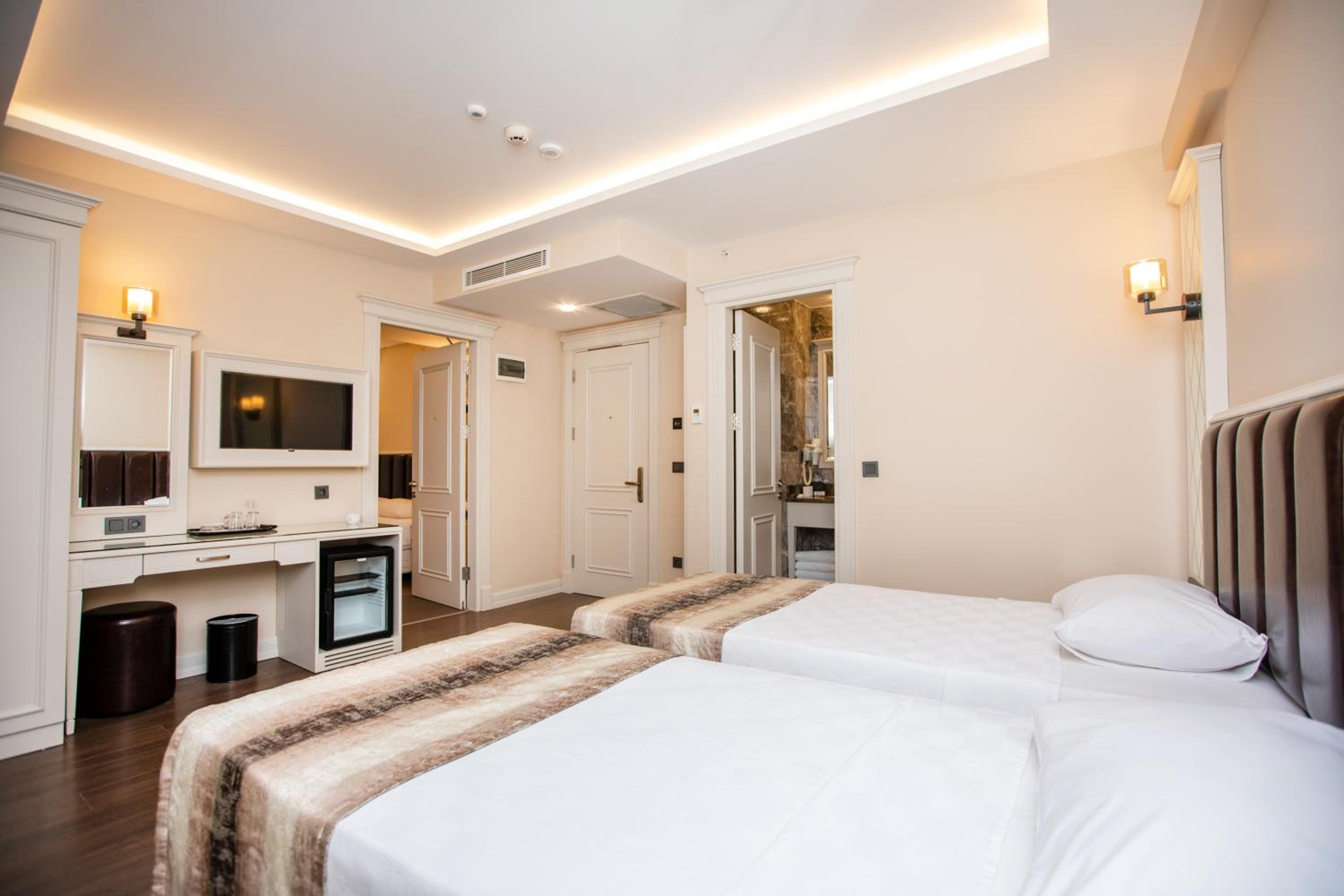 Quadruple Room photo 2