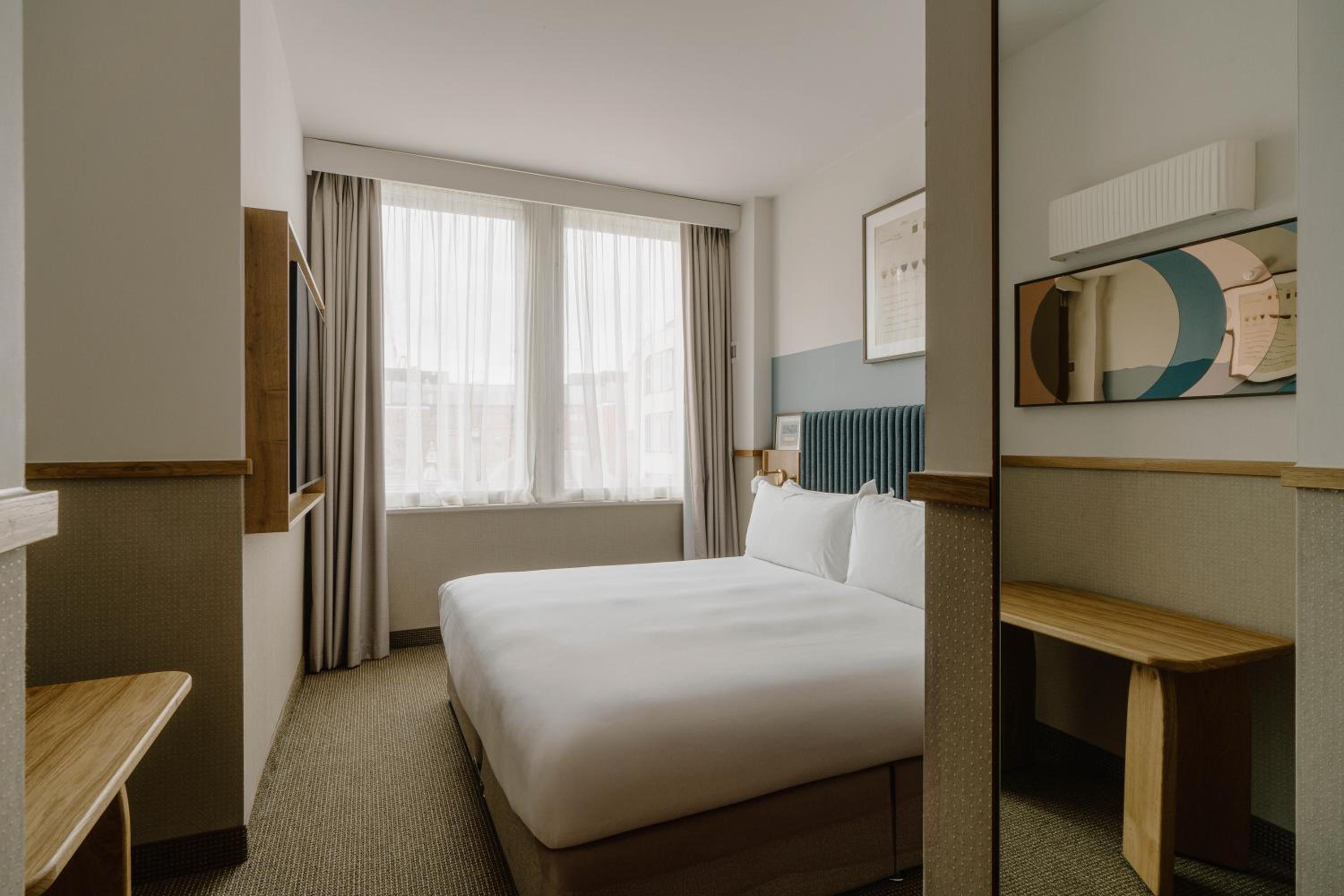 One Room Suite with Kitchenette