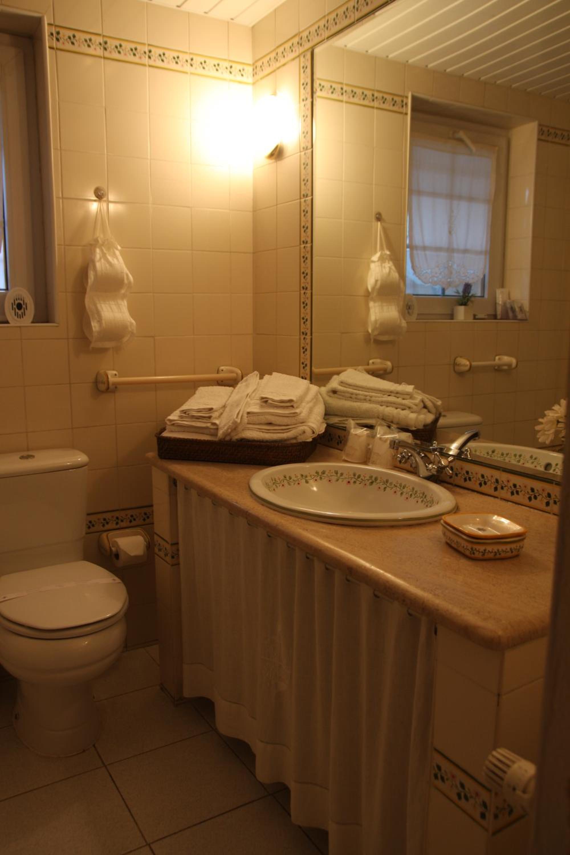 Double Room - Photo 4