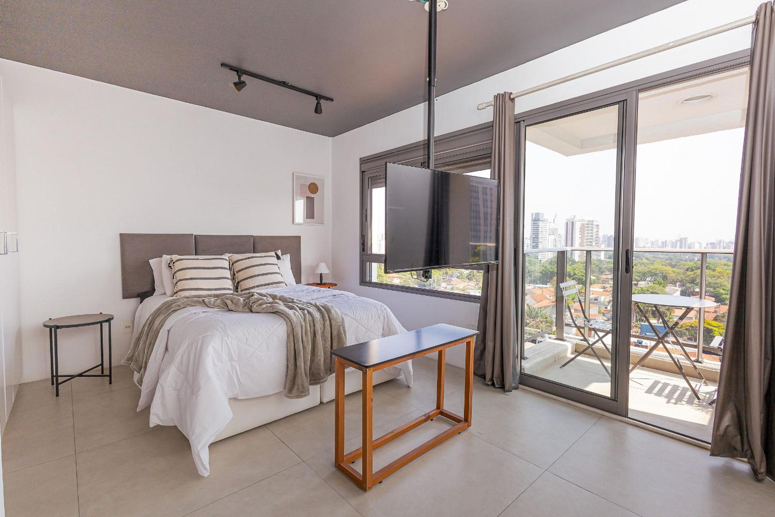 Apartment with View - Photo 1