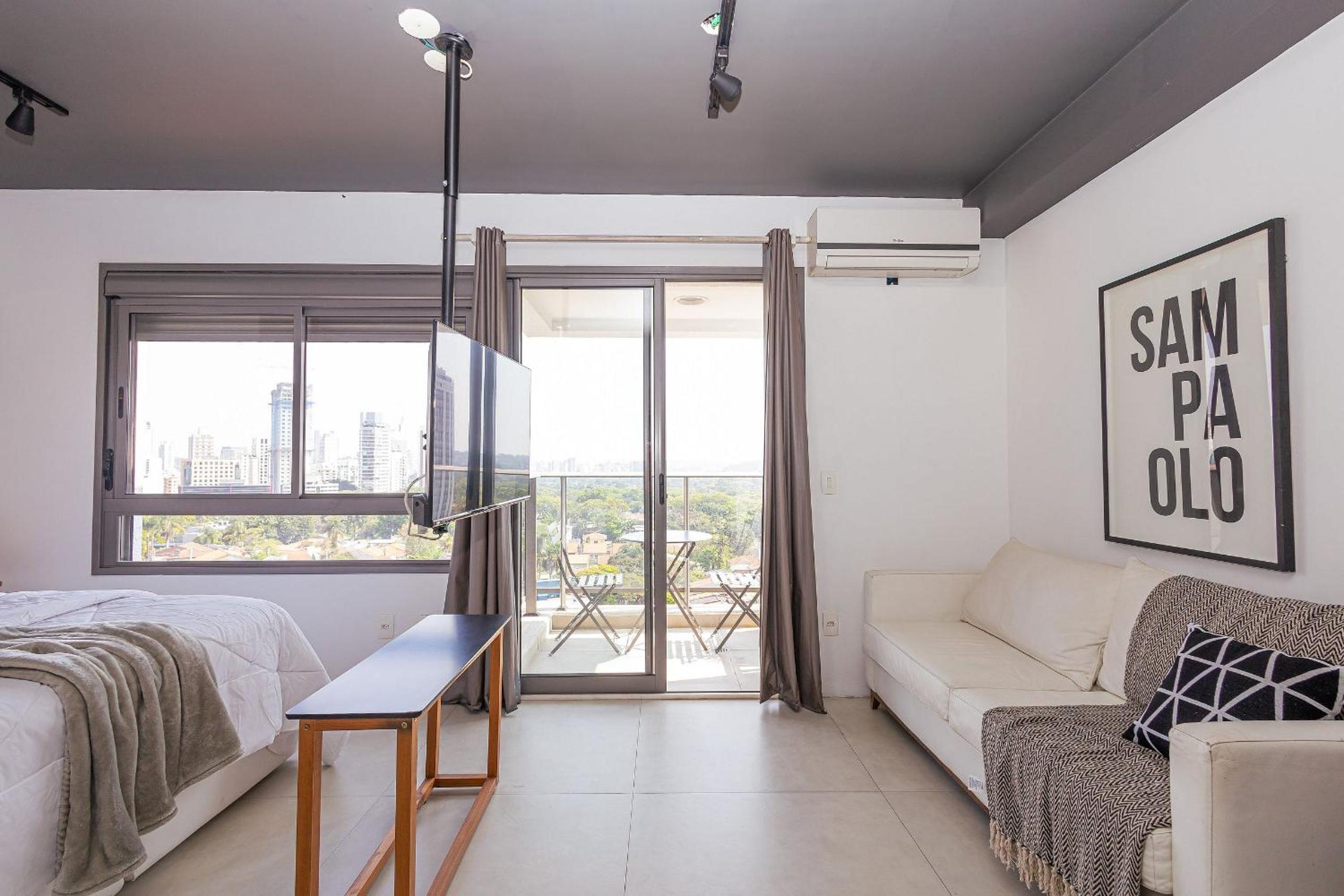 Apartment with View - Photo 17