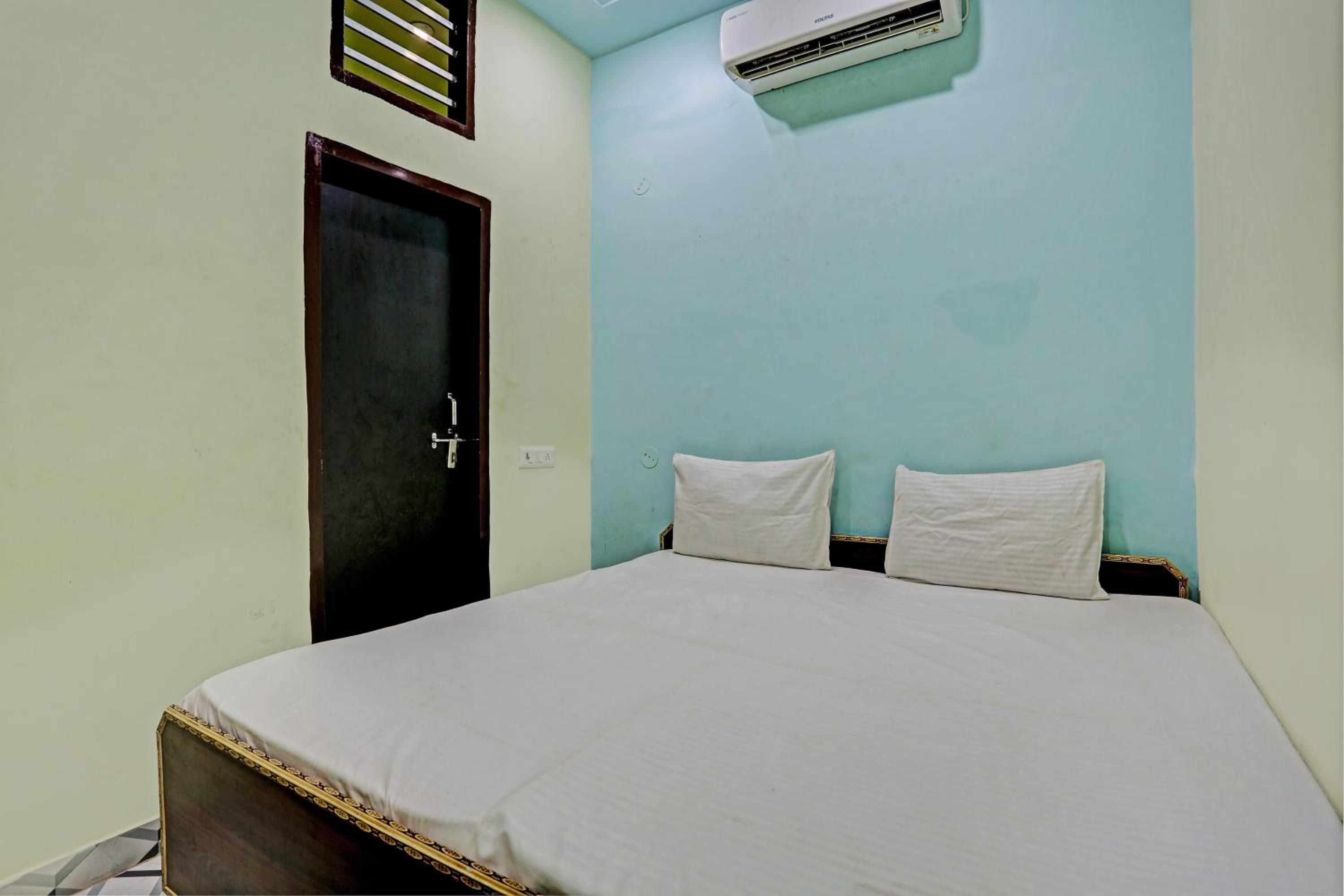 Classic Triple Room photo 1