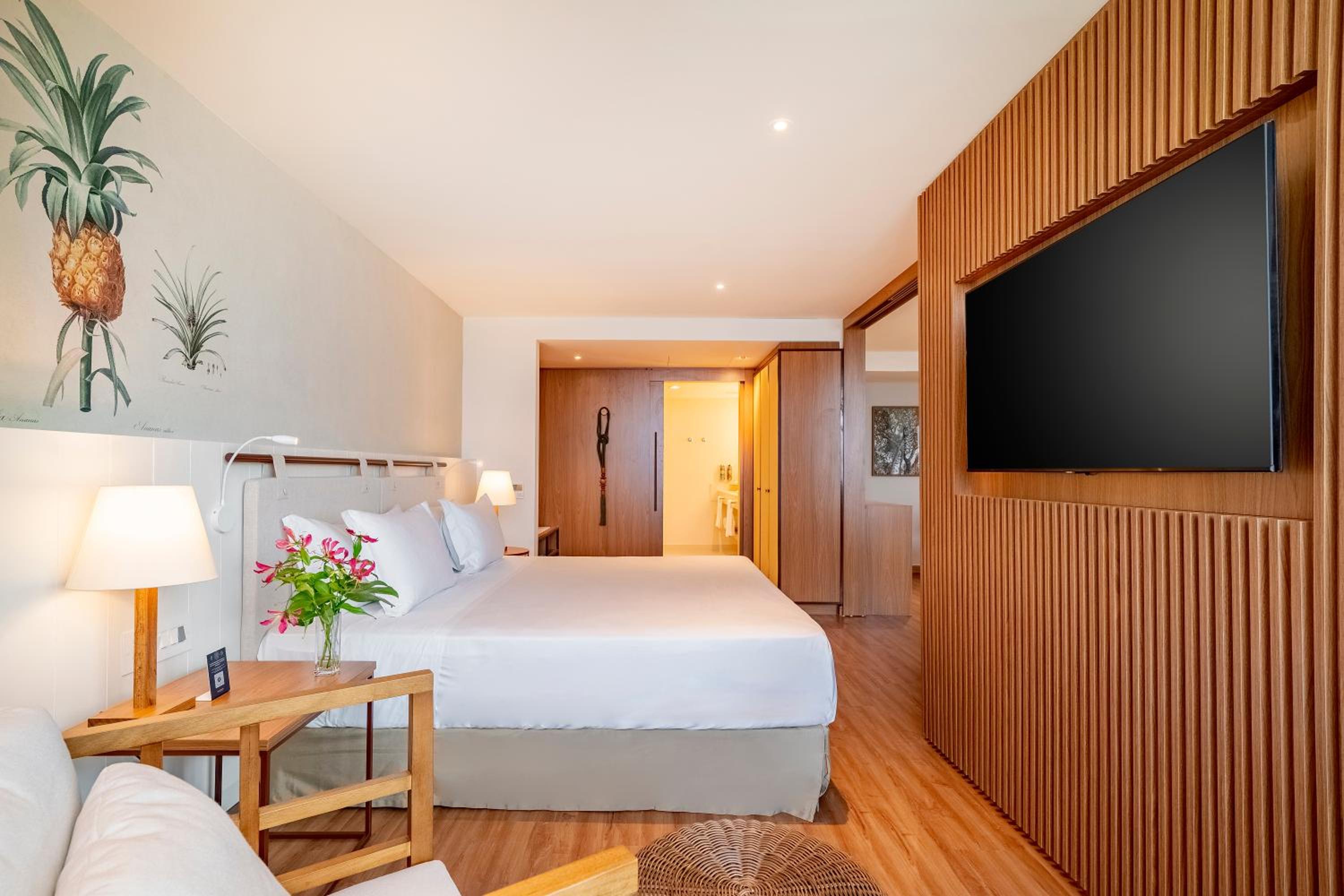 Executive King Suite with Sea View - Photo 7