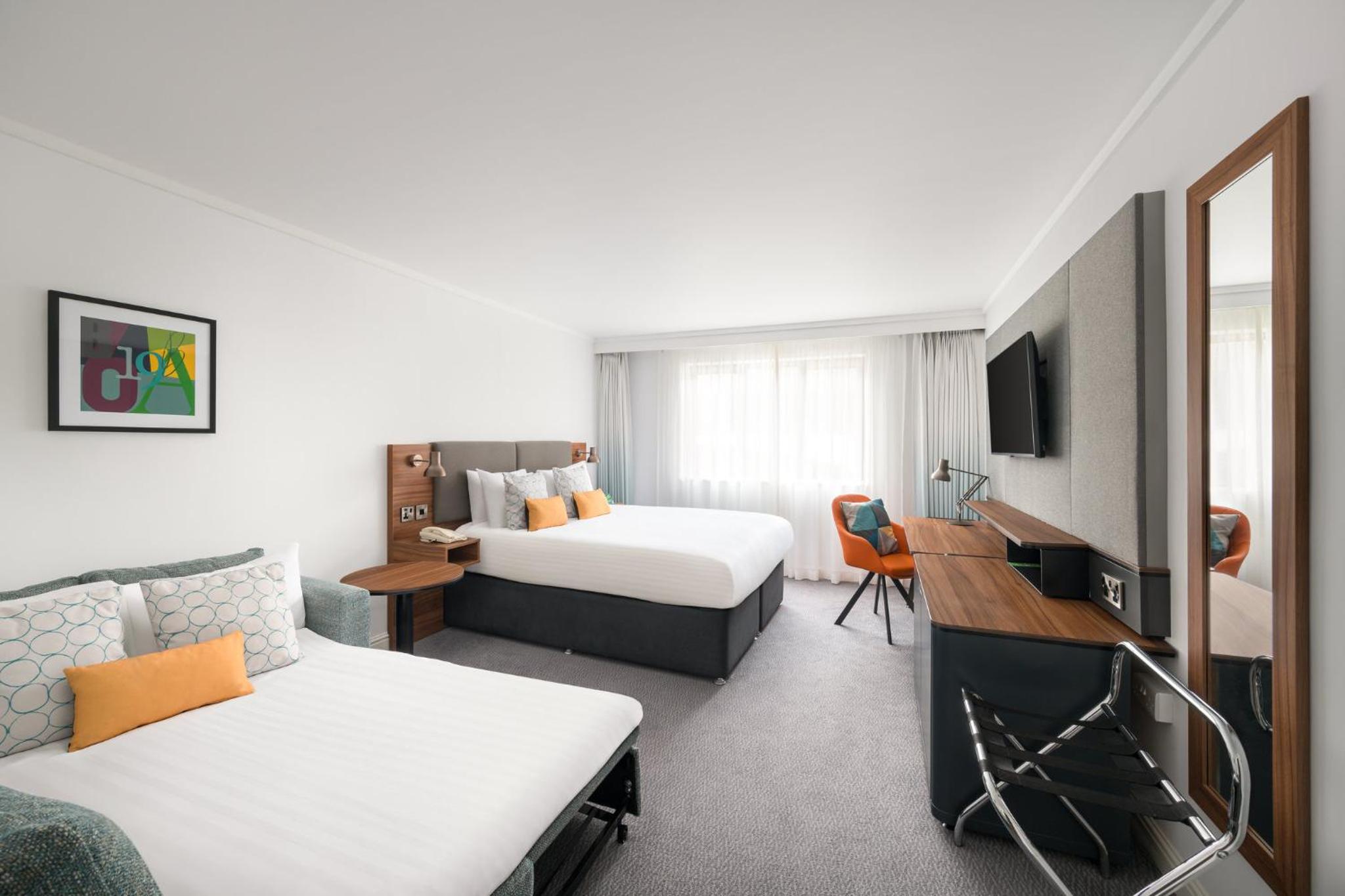 Standard Double Room with Sofa Bed - Photo 2