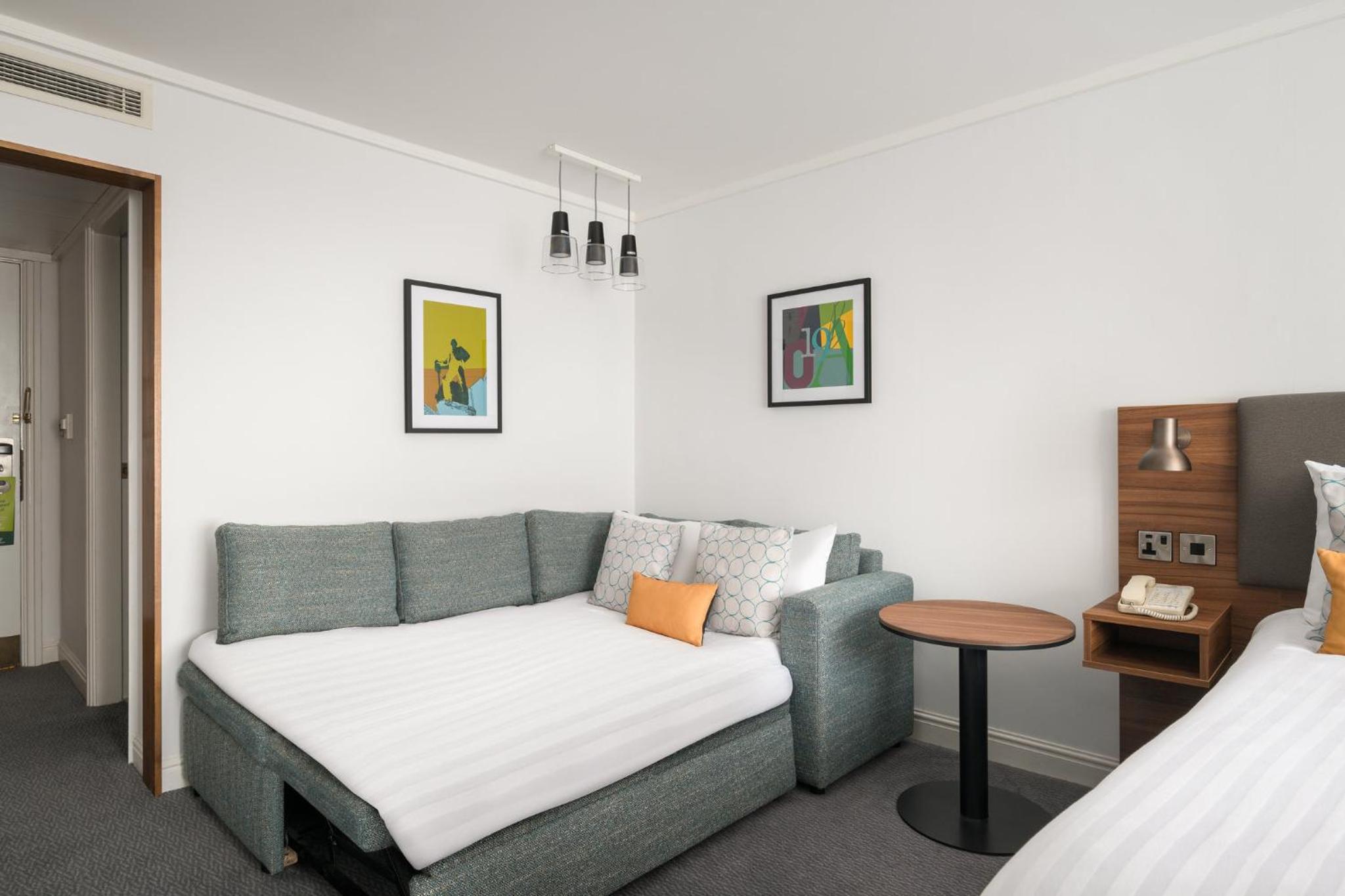 Standard Double Room with Sofa Bed - Photo 7