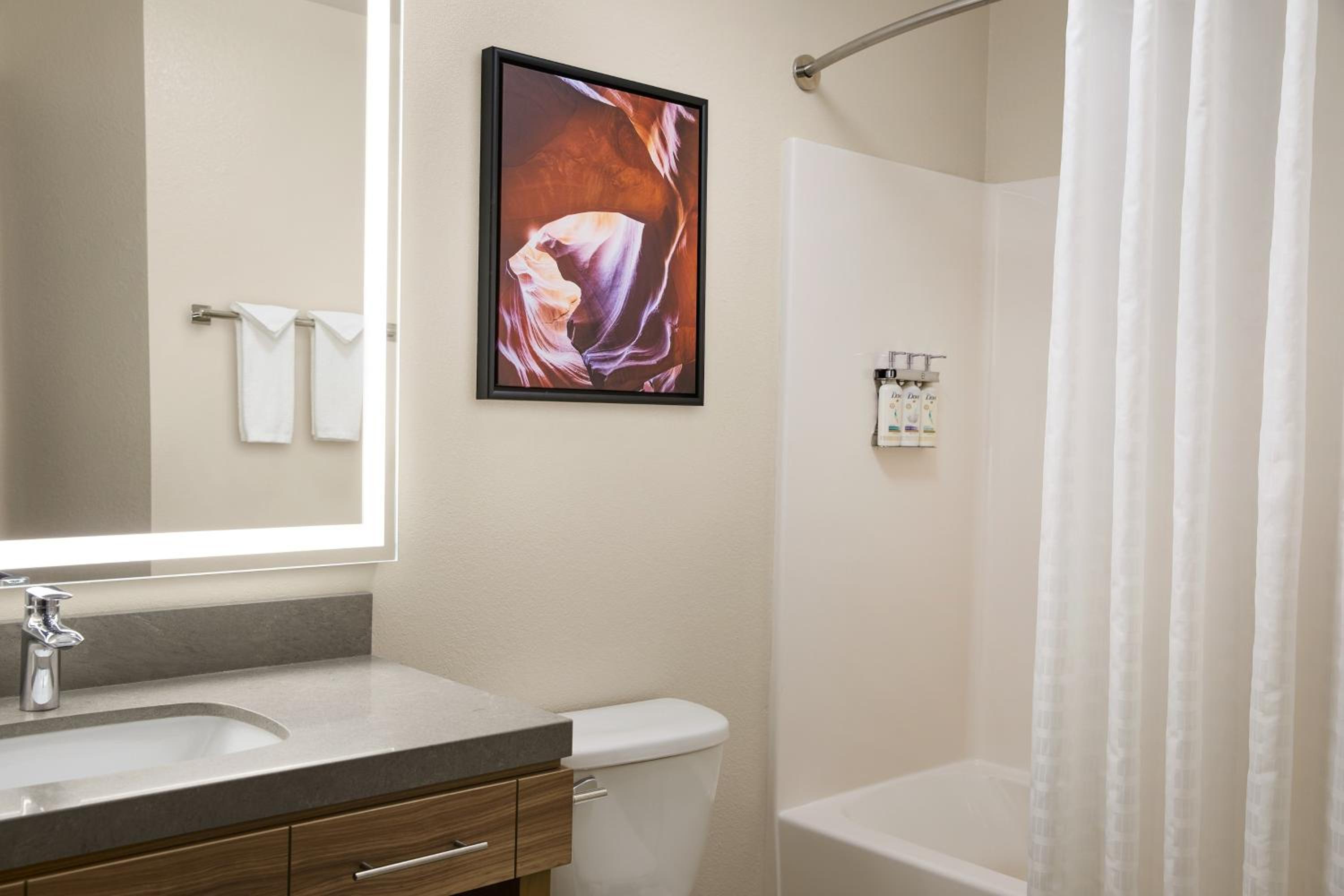 King Studio Suite - Photo 4