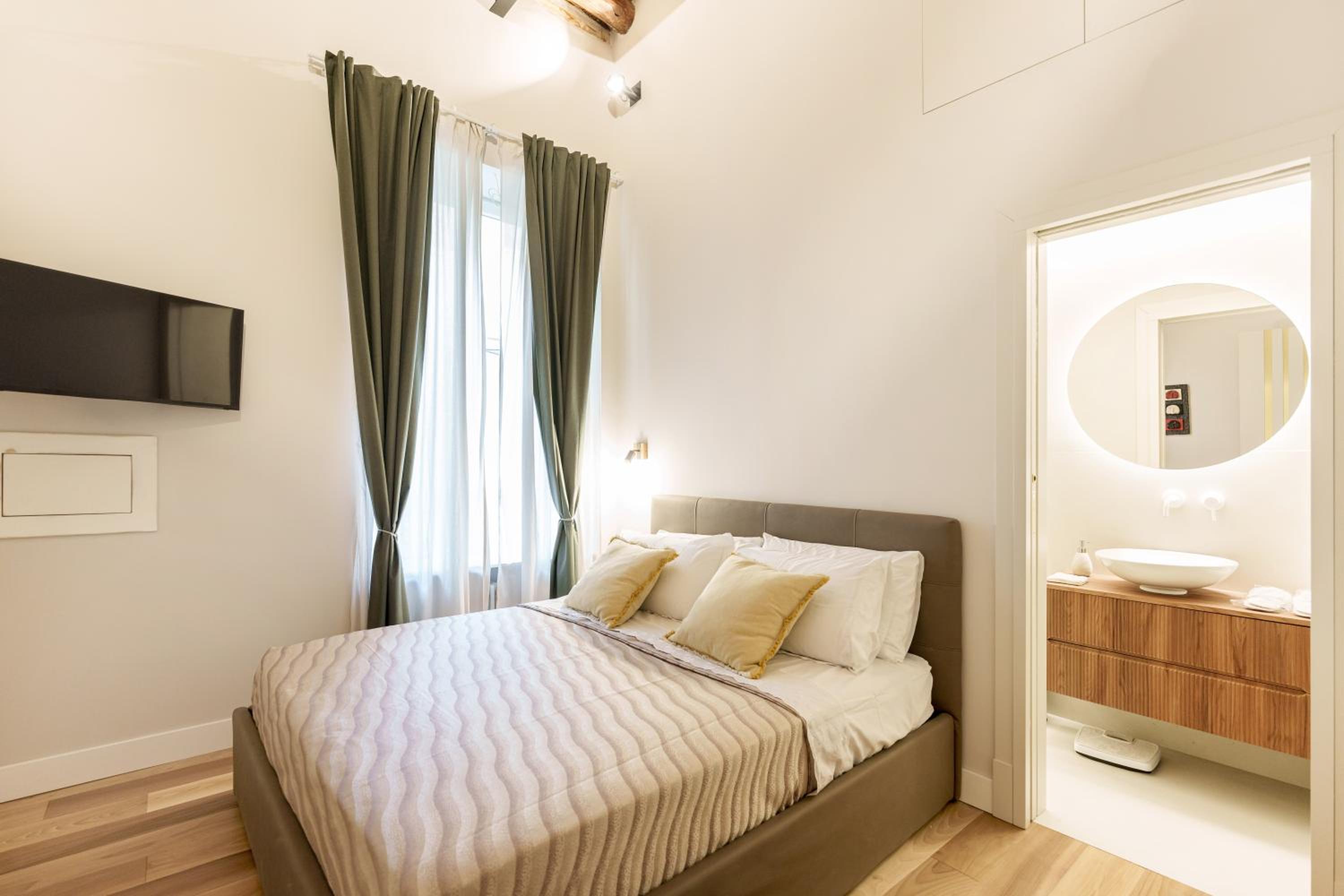 Double Room with Private Bathroom