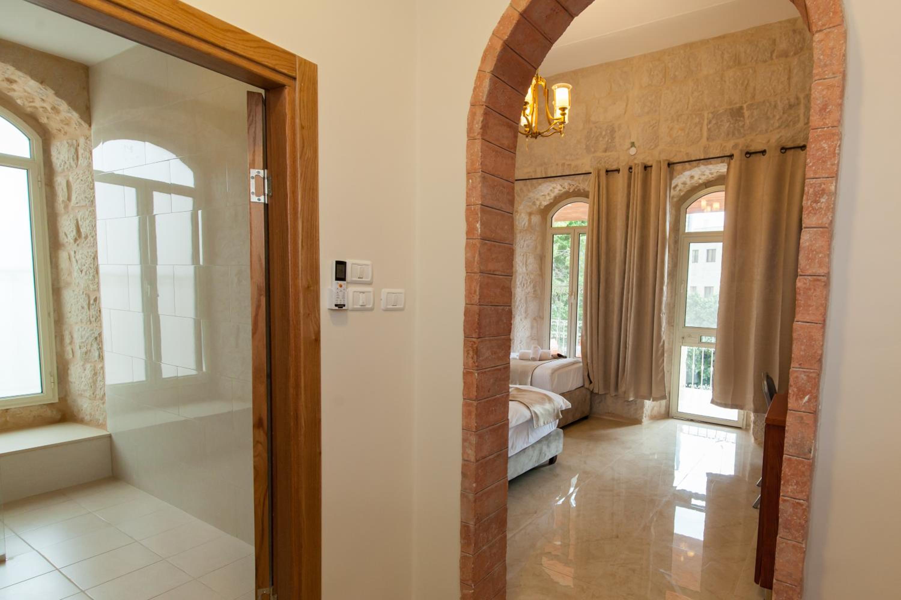 Superior Twin Room - Photo 1