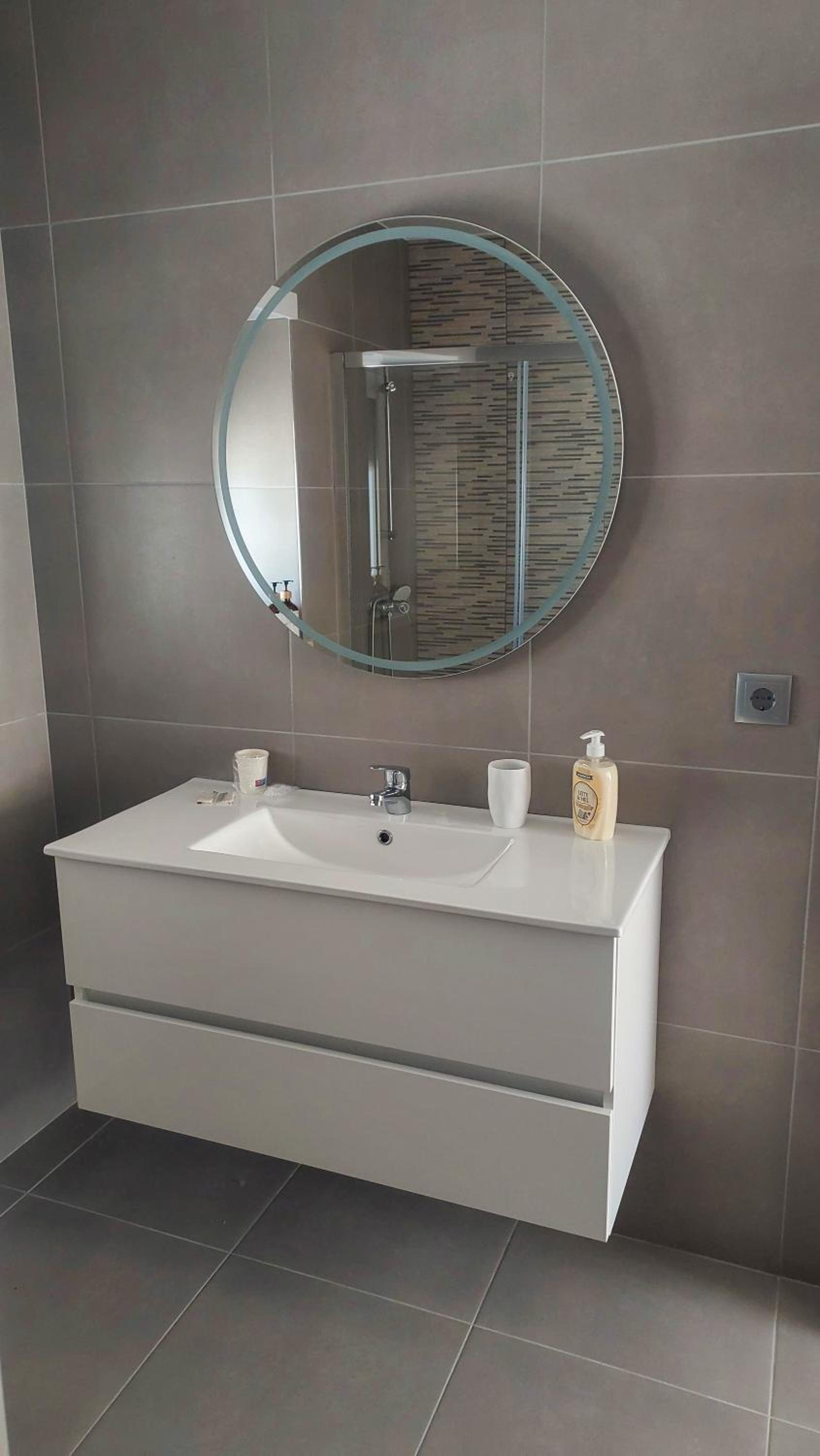 Twin Room with Shared Bathroom photo 3