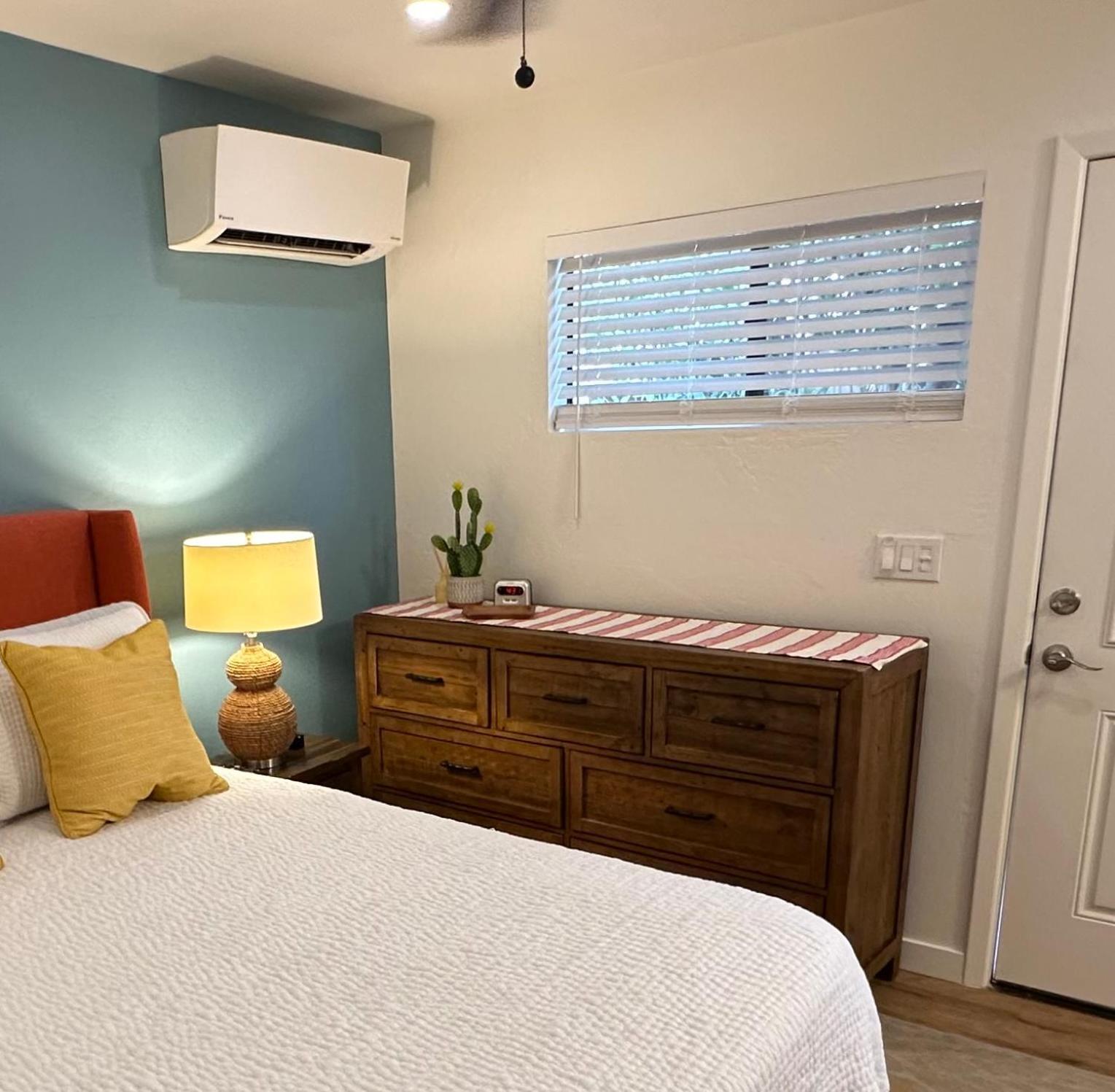 Standard Queen Room photo 3
