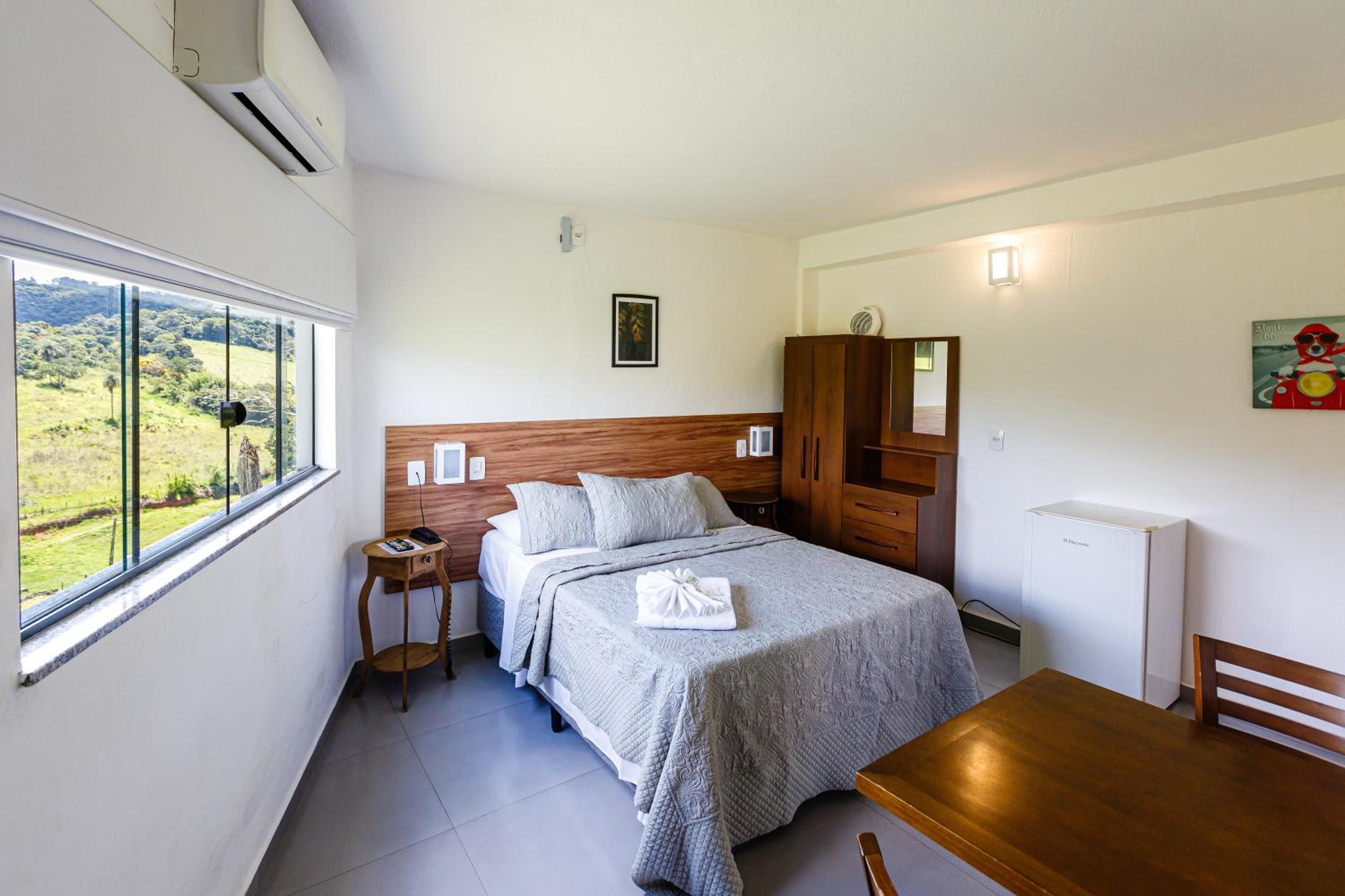 Suite with Mountain View