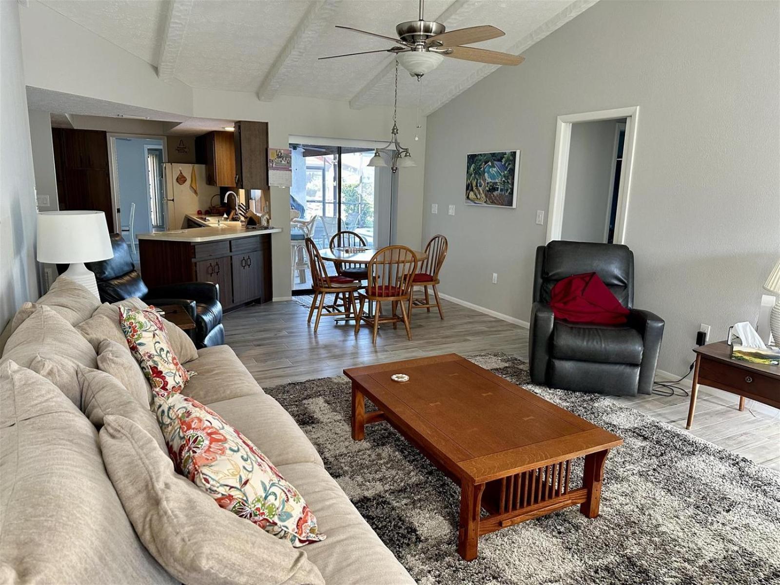 Three-Bedroom Holiday Home  photo 1