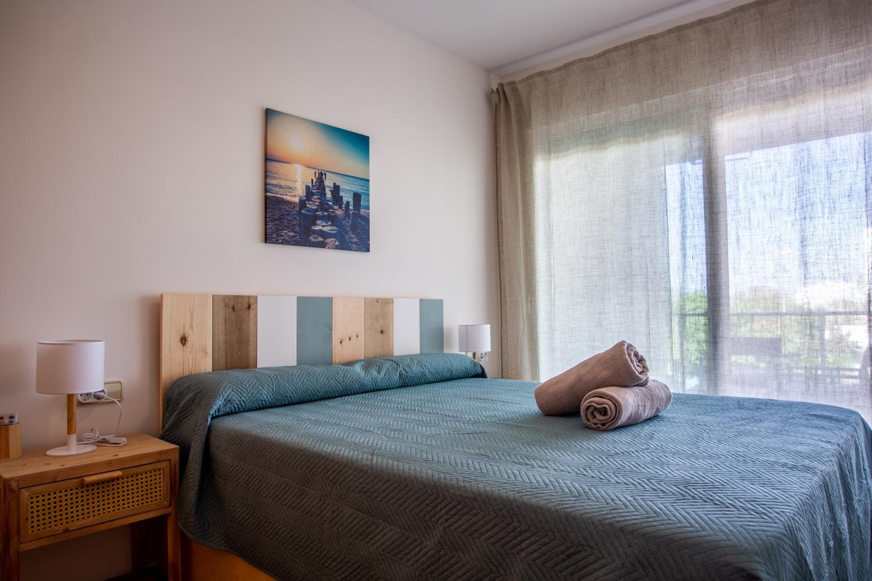 One-Bedroom Apartment photo 2