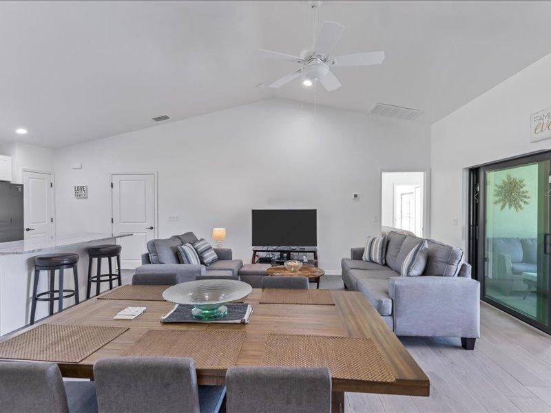 Three-Bedroom Vacation Home photo 1