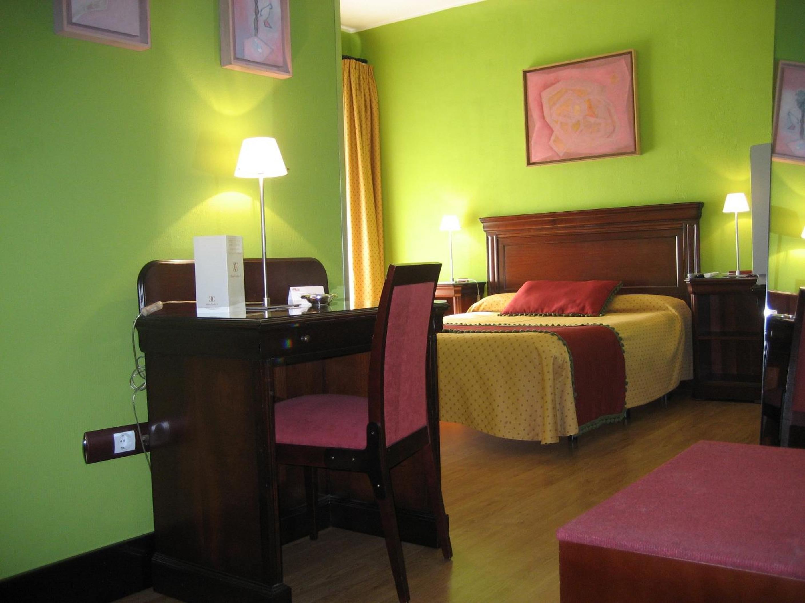 Habitación Queen con Bañera de Hidromasaje