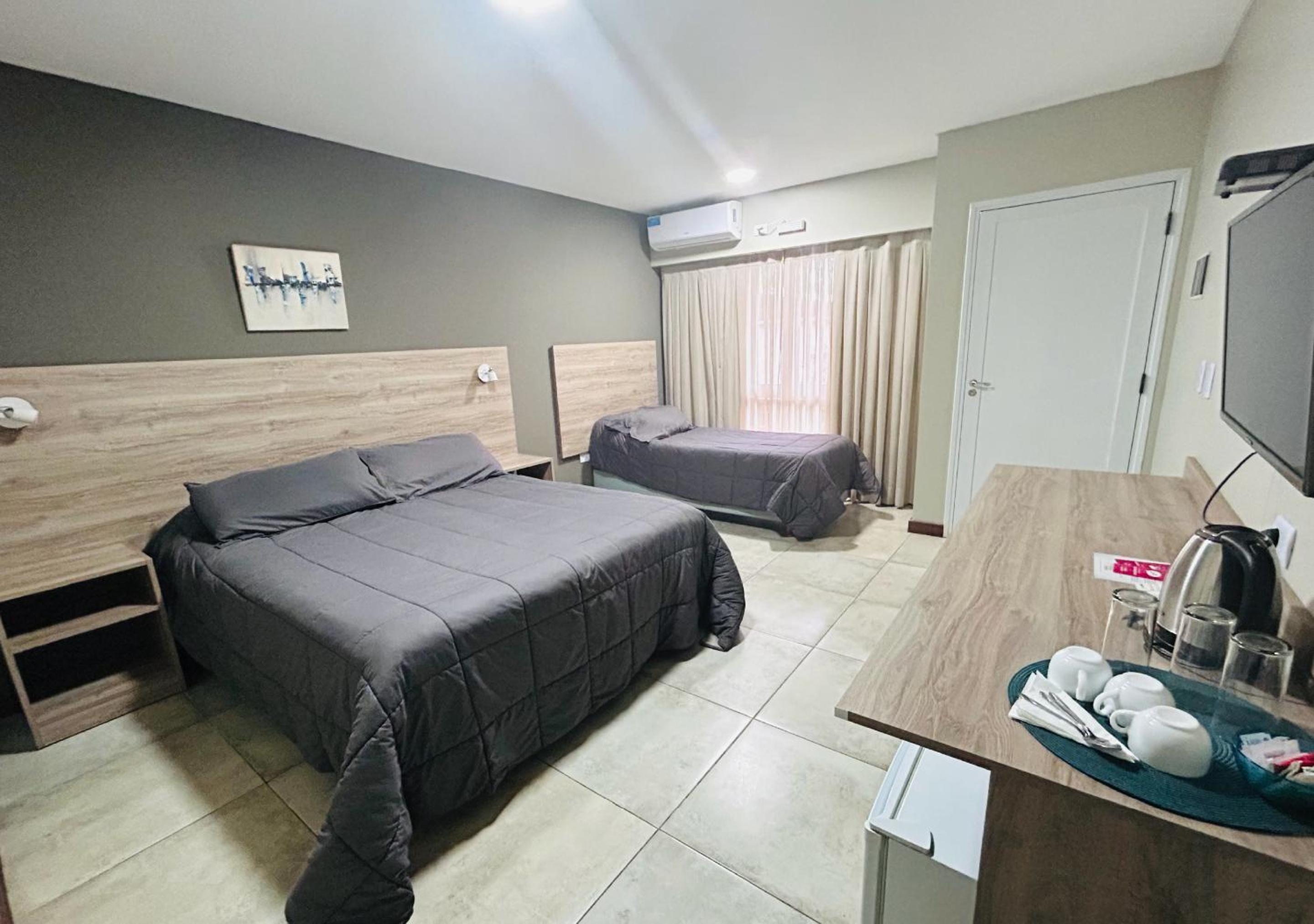 Deluxe Family Room photo 1