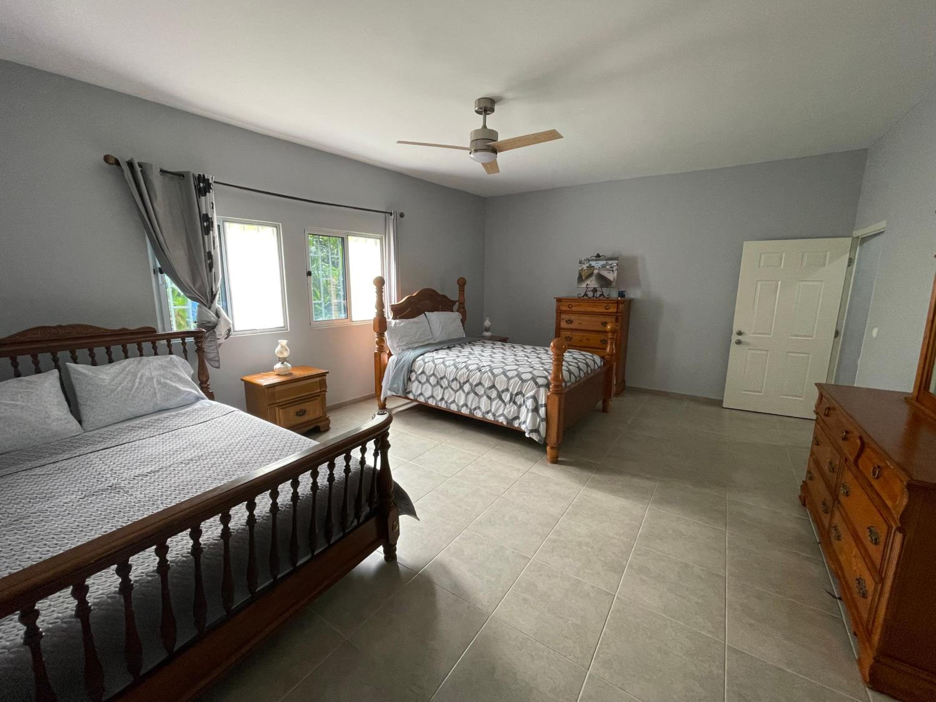 Three-Bedroom Villa photo 1
